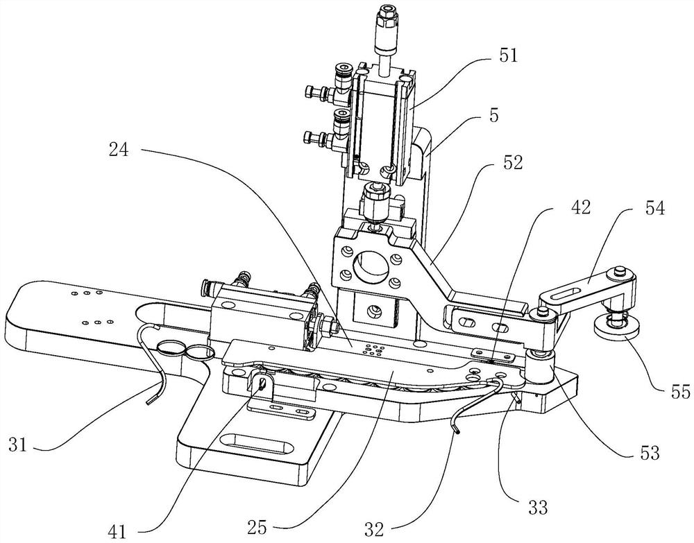 Soft metal ring blanking device and blanking method