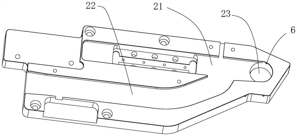 Soft metal ring blanking device and blanking method