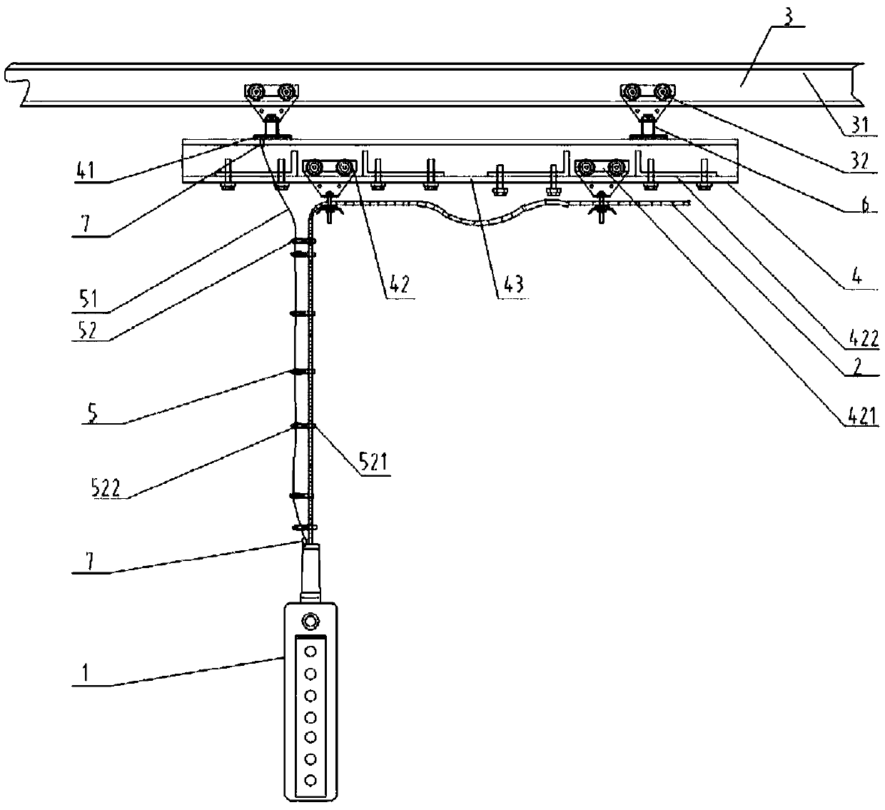Traction device for manual operator of crane