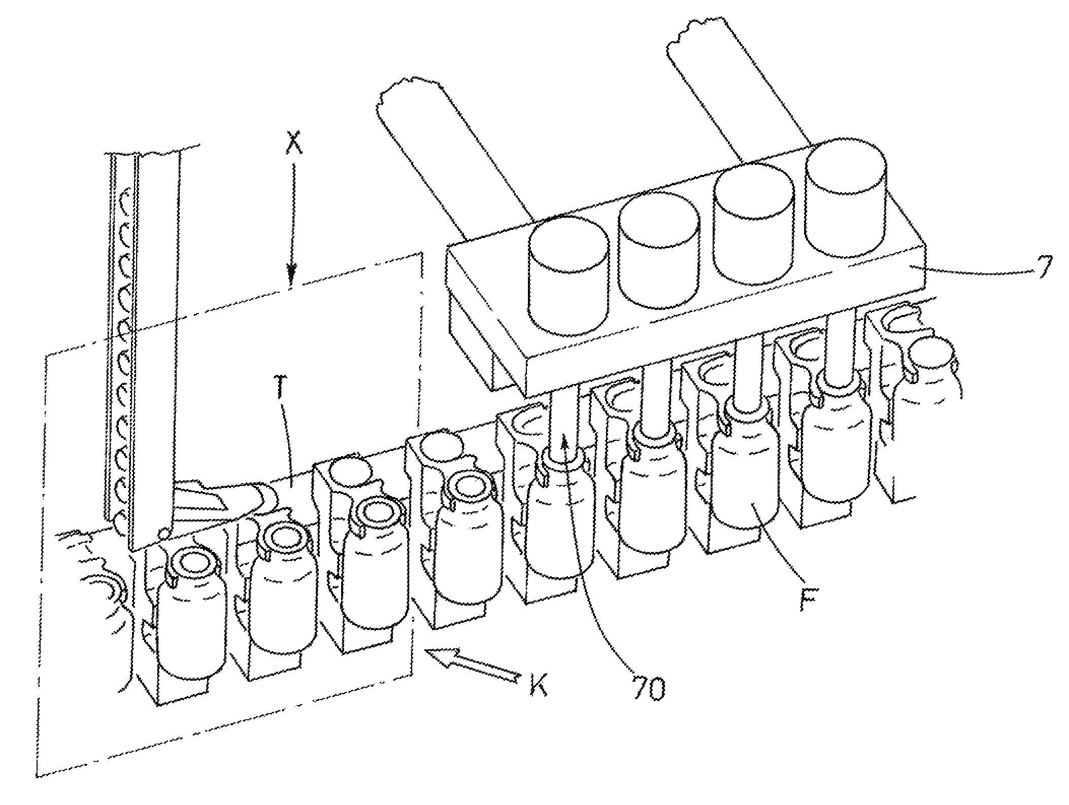 Apparatus for capping bottles and a method for realising the cap
