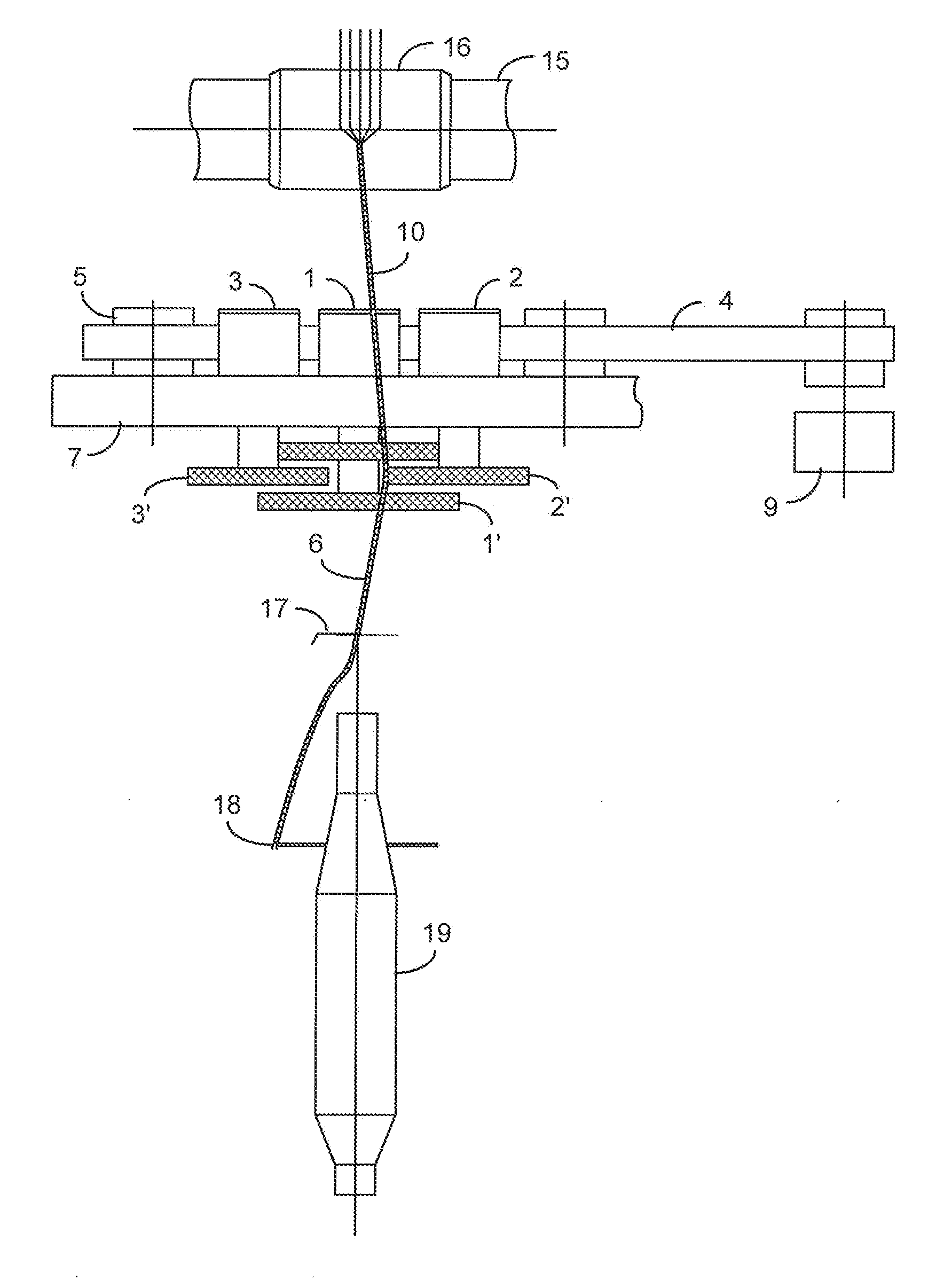 Combined frictional false twisting device for ring spinning frame