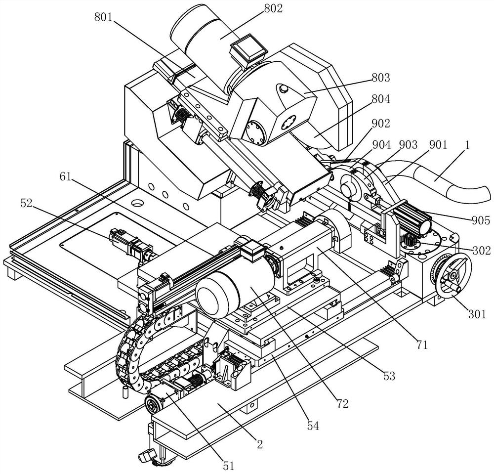 Pipe fitting cutting equipment and horseshoe cutting method thereof