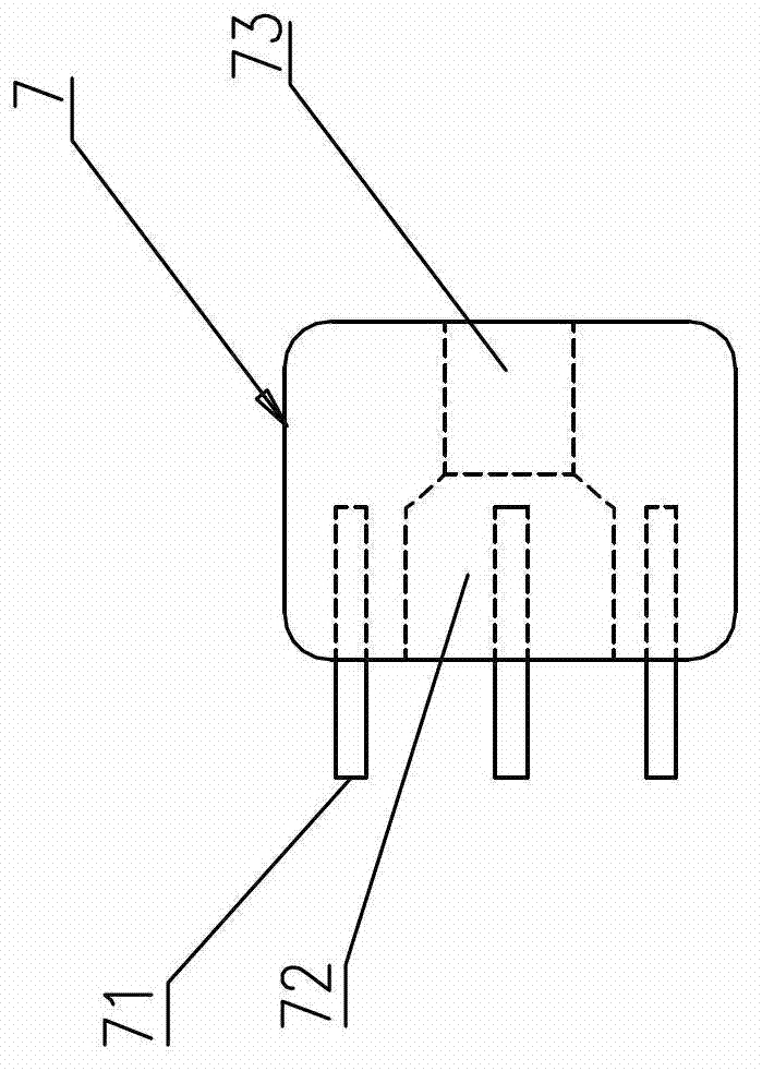 Covered stent conveyor and conveying method thereof