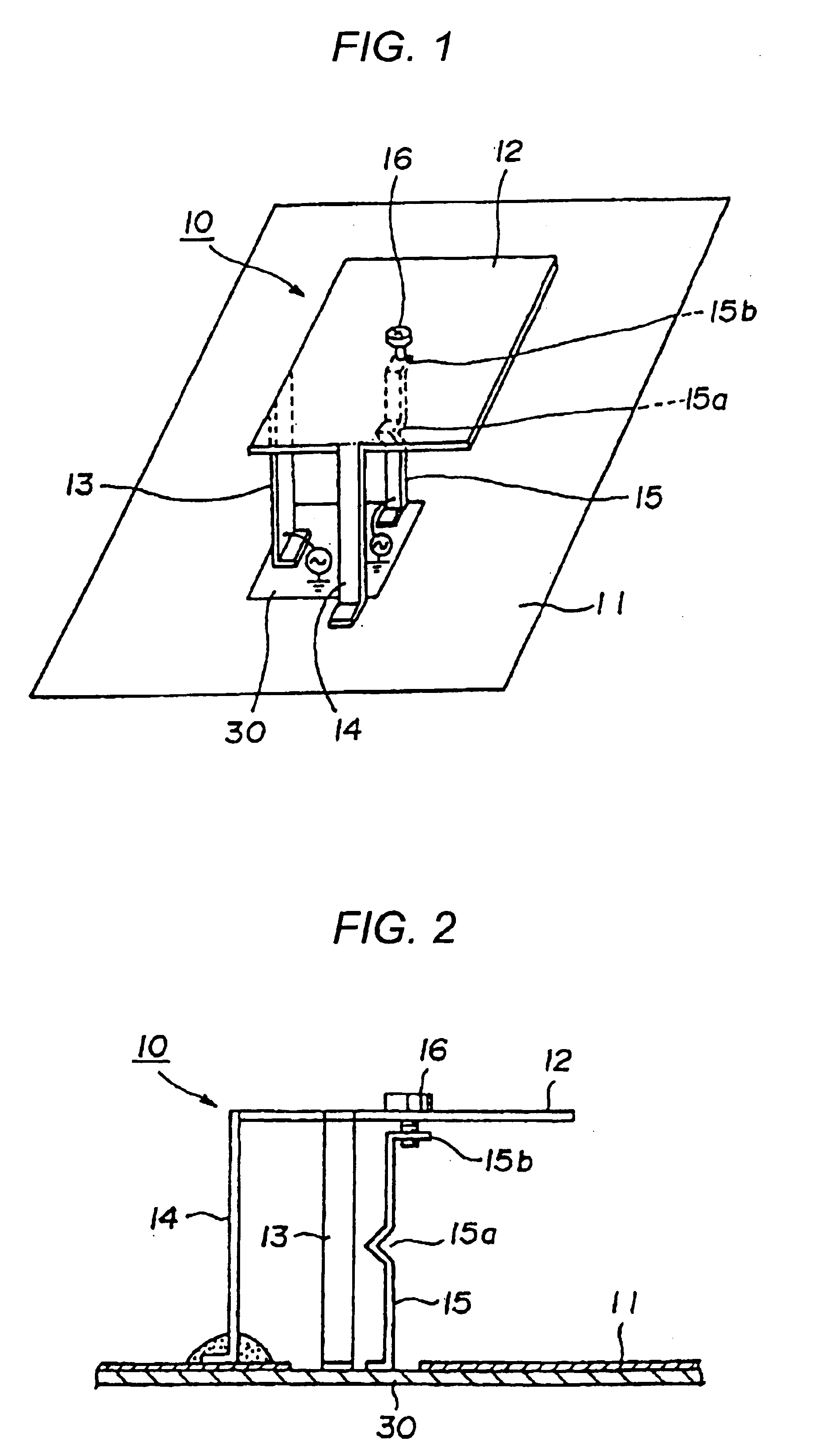 Dual band antenna with increased sensitivity in a horizontal direction