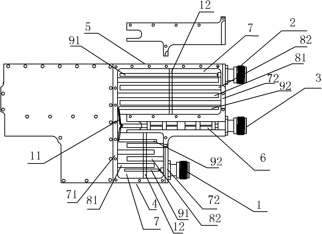 Combiner for ultra-wideband wireless communication