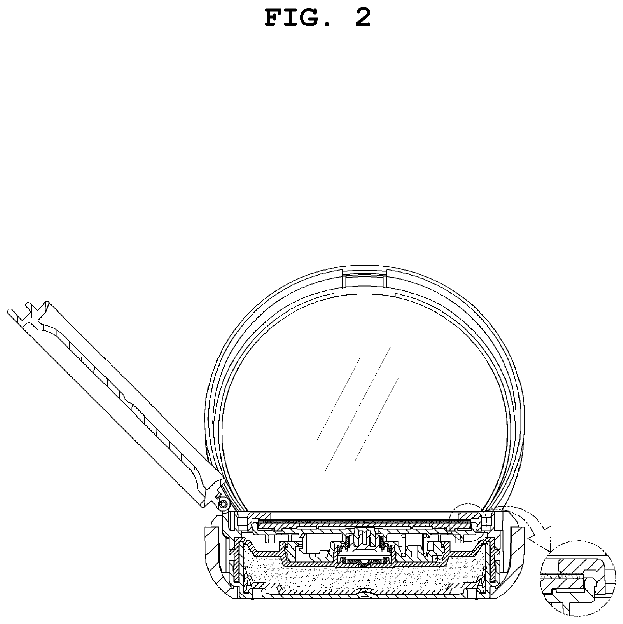 Compact container having discharge plate integrally injection molded by inserting sponge thereto