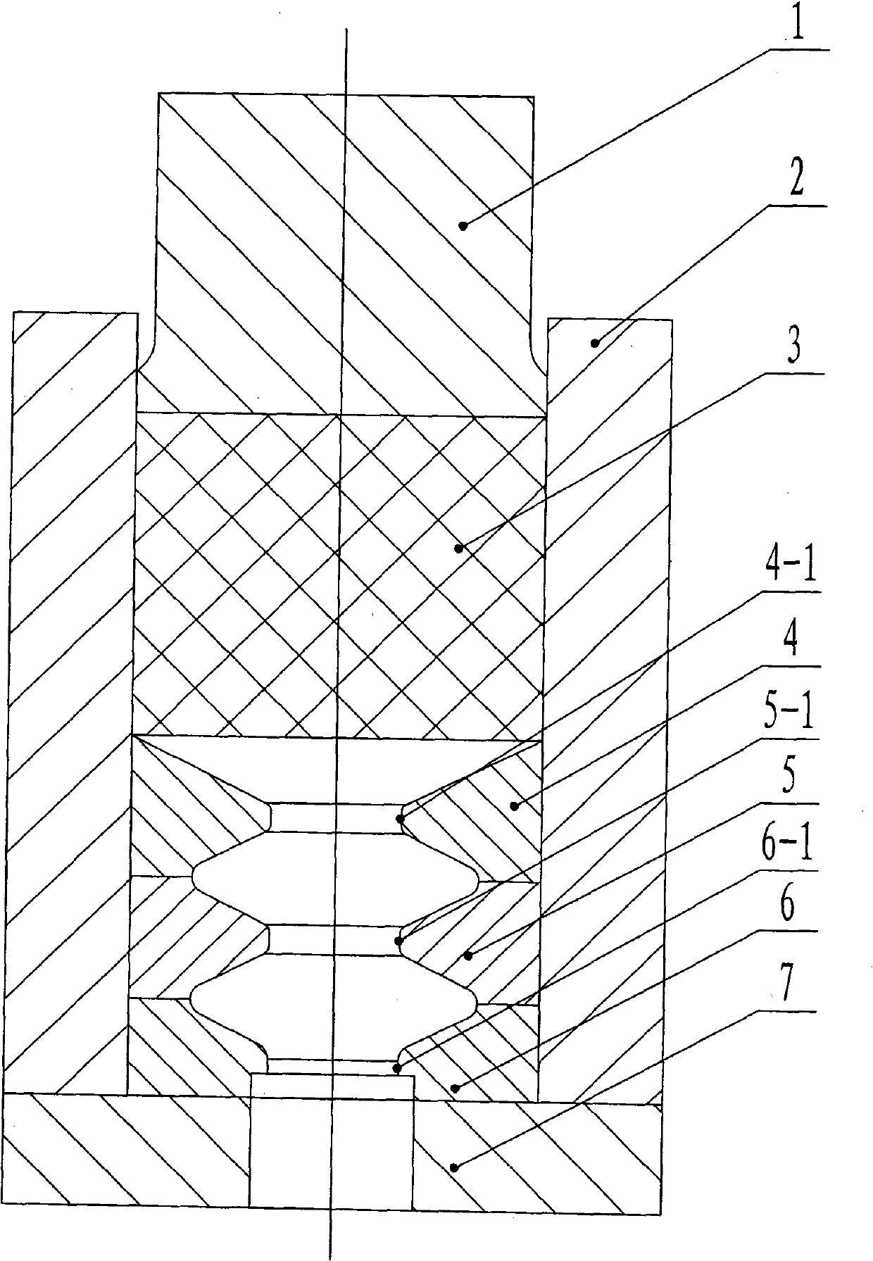 Device and method for preparing fine-grained material by directly extruding continuous variable cross section