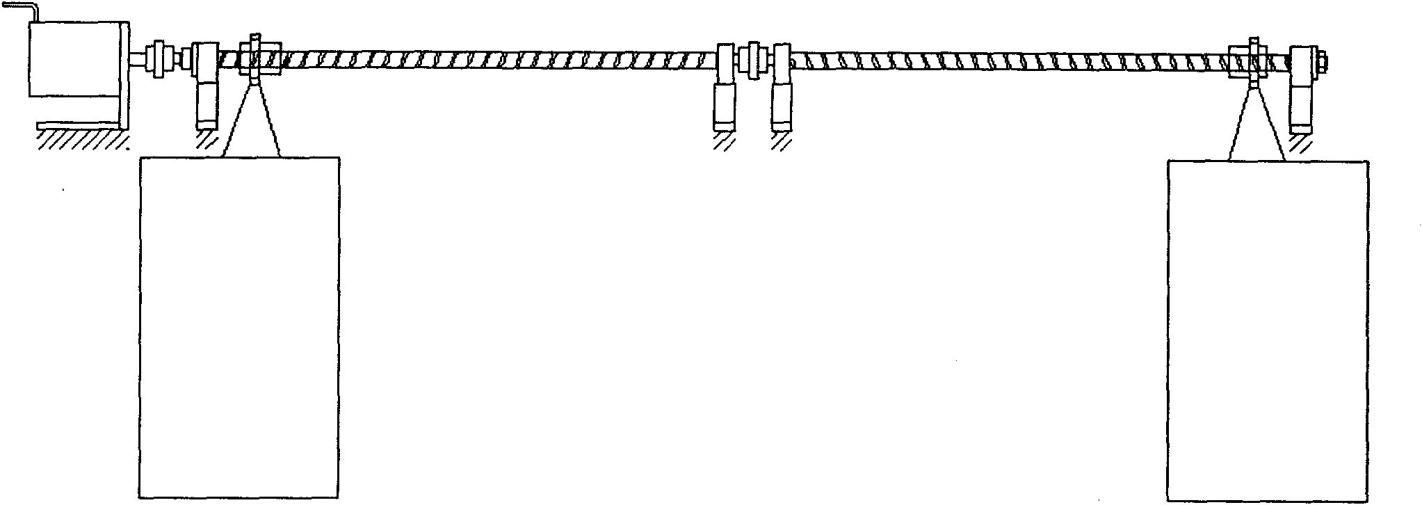 Feed screw nut-driven transmission device of screen door for subways