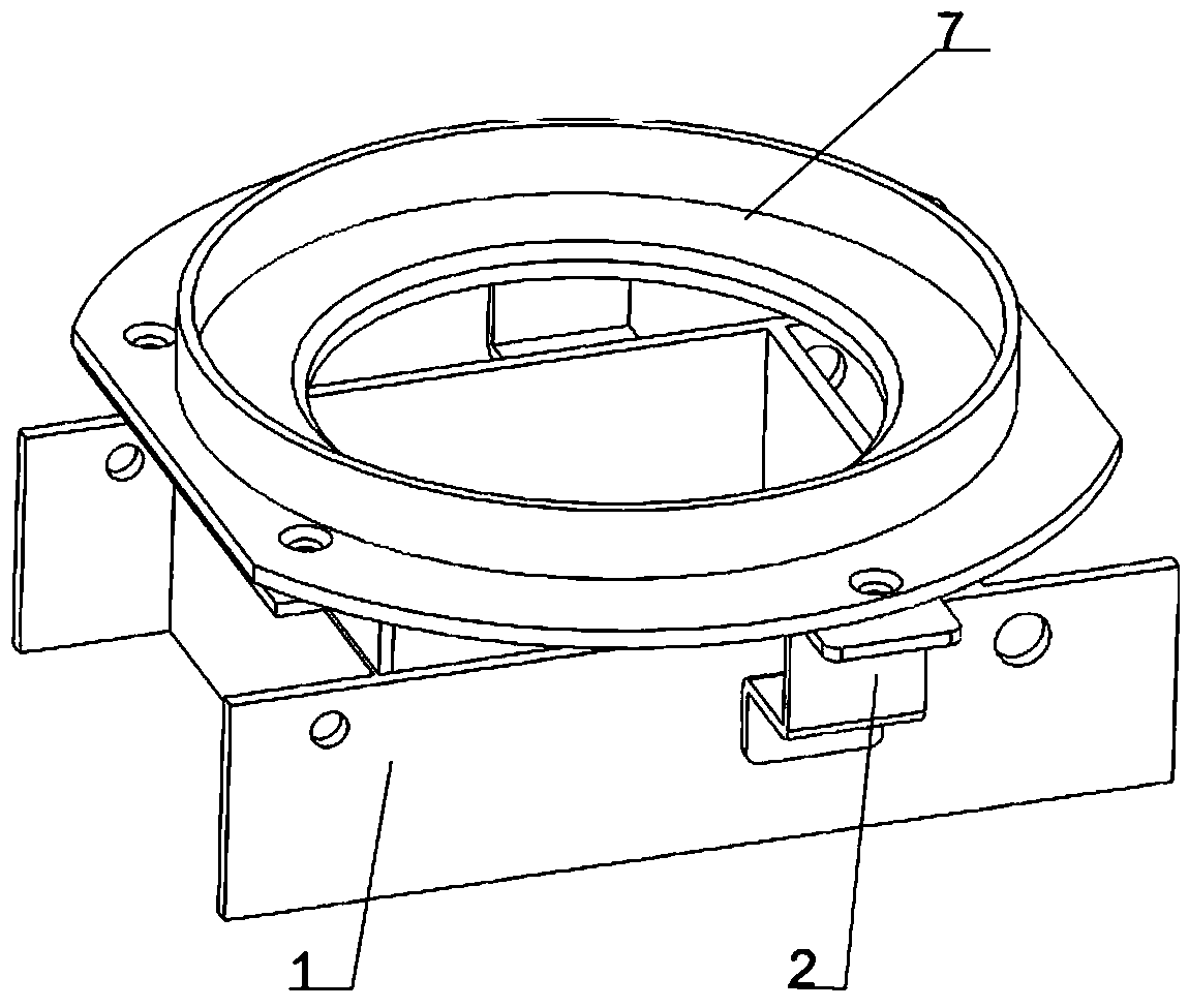 Integrated furnace bridge for sealing and discharging coal for household briquette furnace