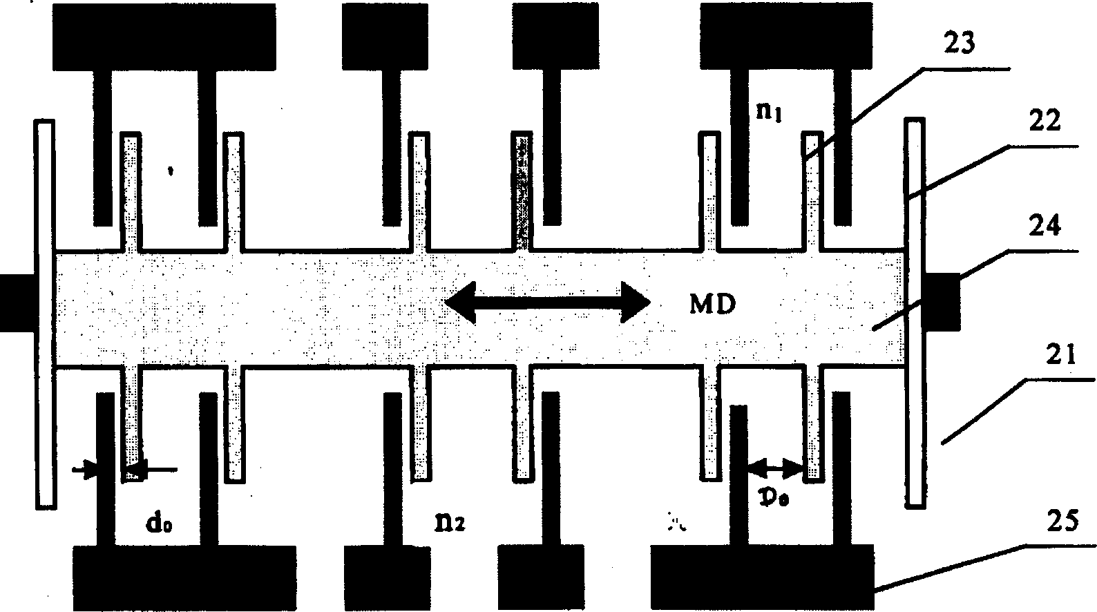 Comb-shaped stereo silicon processing micro mechanical structure with fixed tooth offset