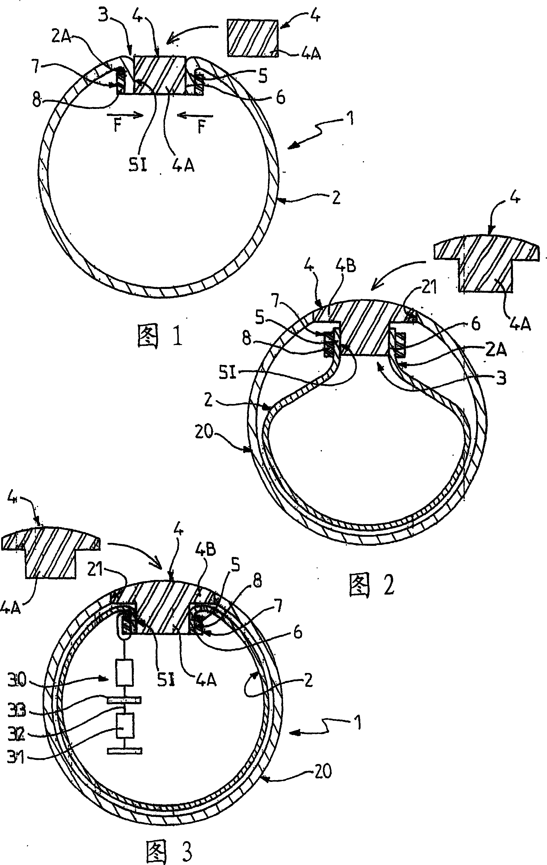 Pouch-equipped intragastric balloon comprising a sealing member which is assembled to the pouches in an improved manner