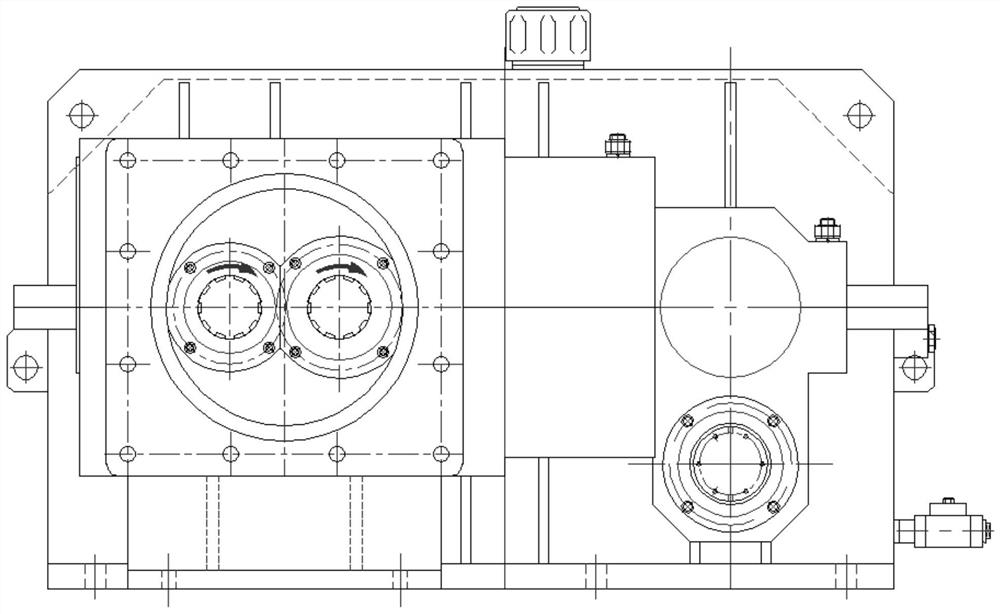 Co-rotating bevel double gearbox with flexible shaft coupling