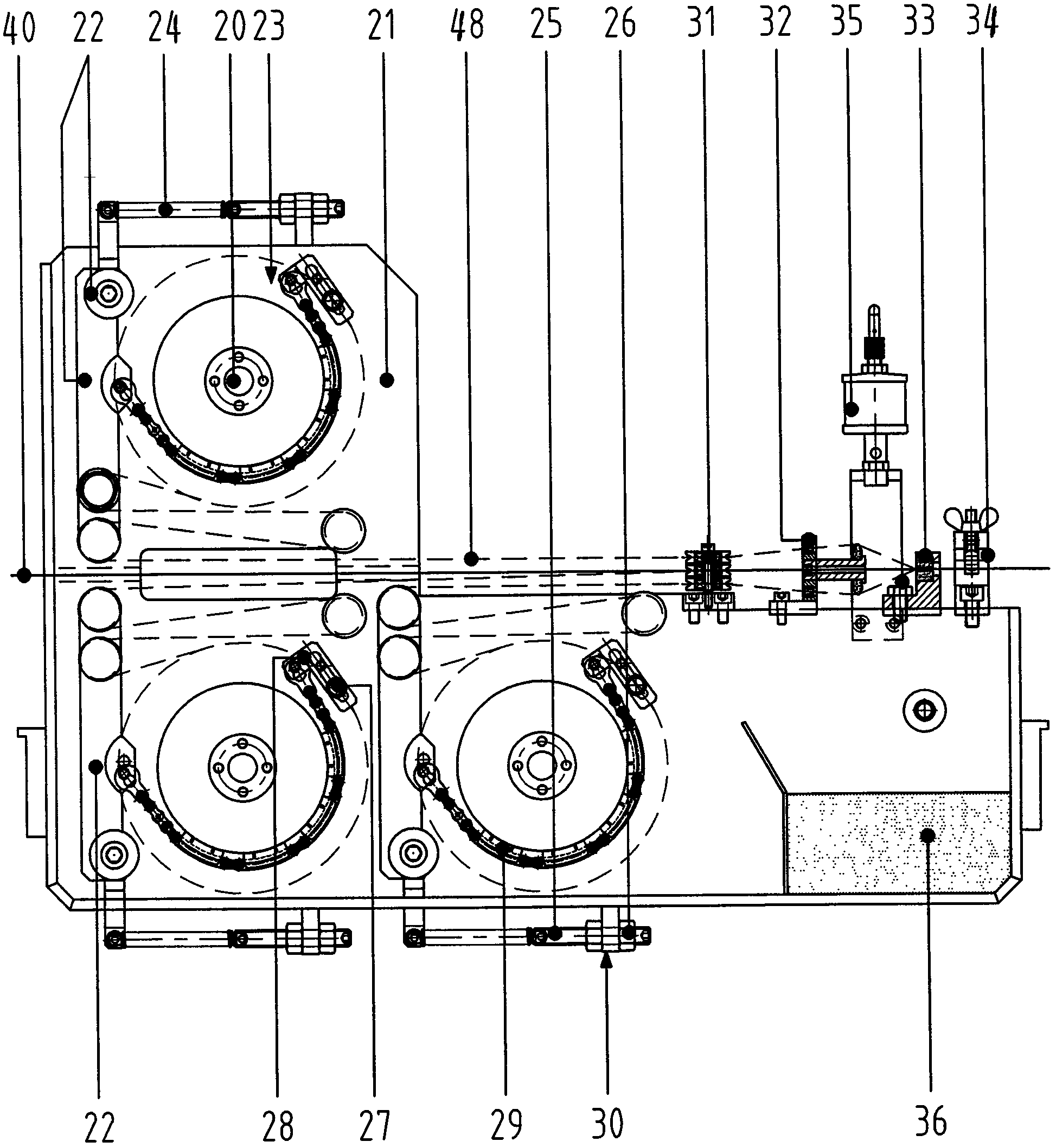 Two-way strand twisting device and center steel wire pay-off method