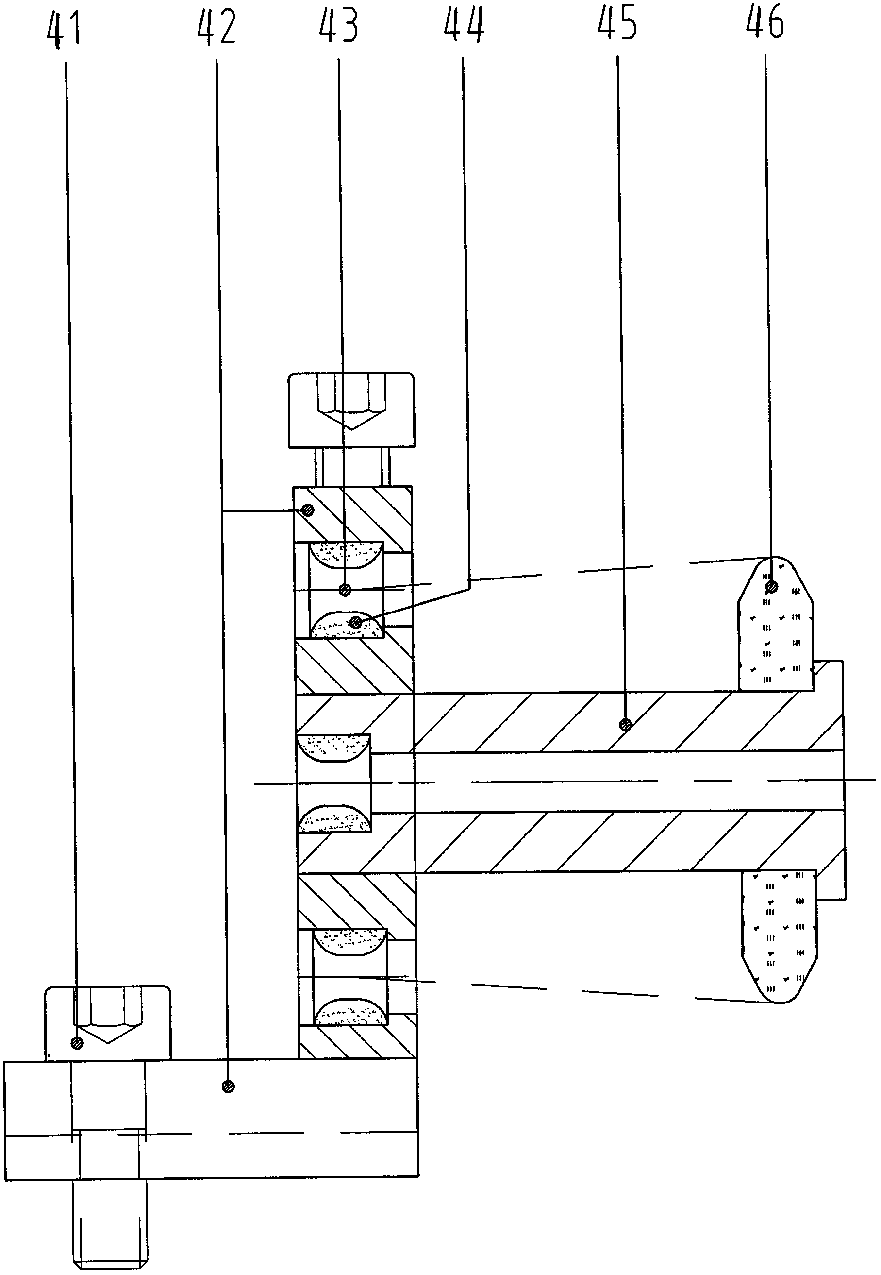Two-way strand twisting device and center steel wire pay-off method