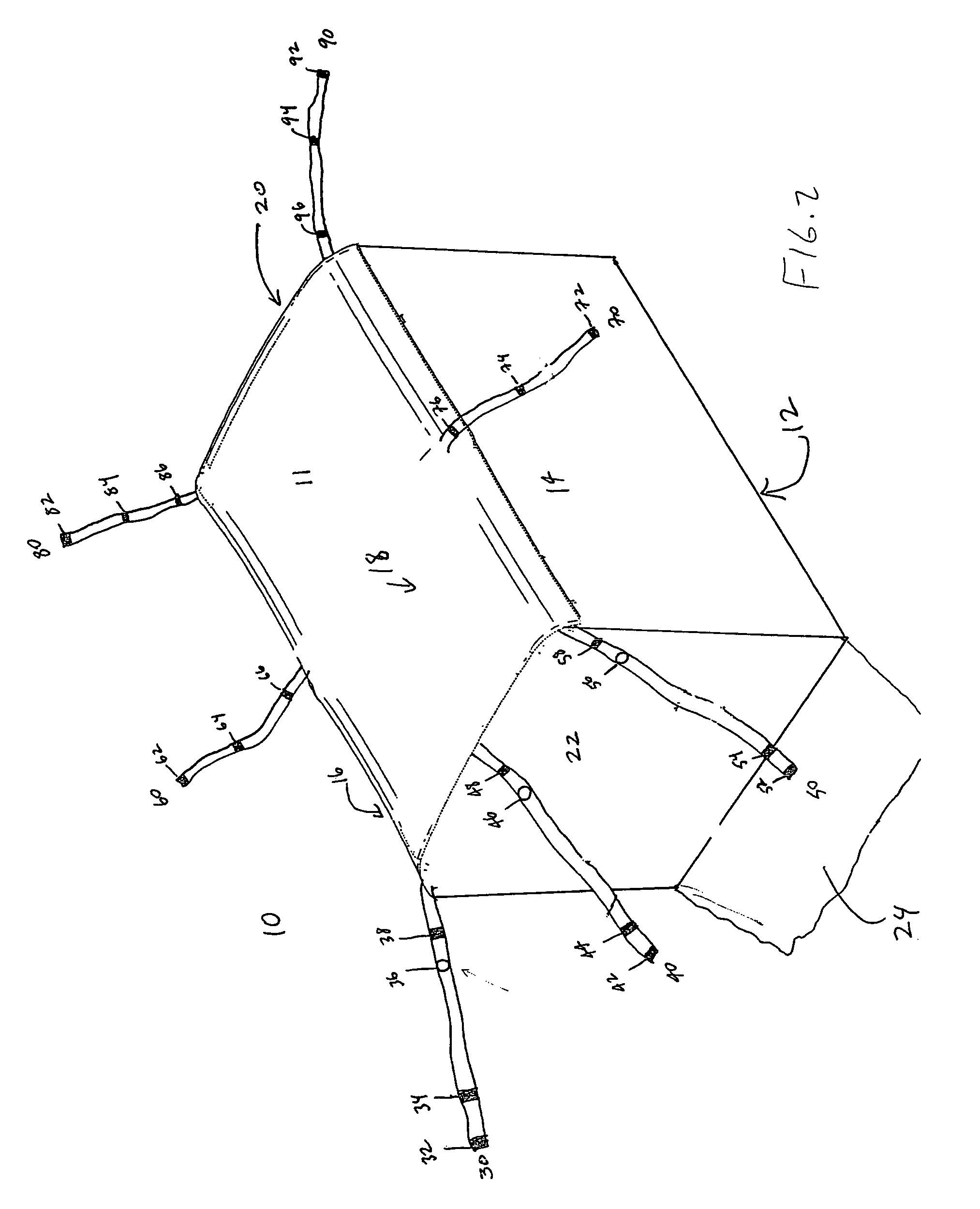 Protective device for the cargo area of a vehicle and corresponding methods