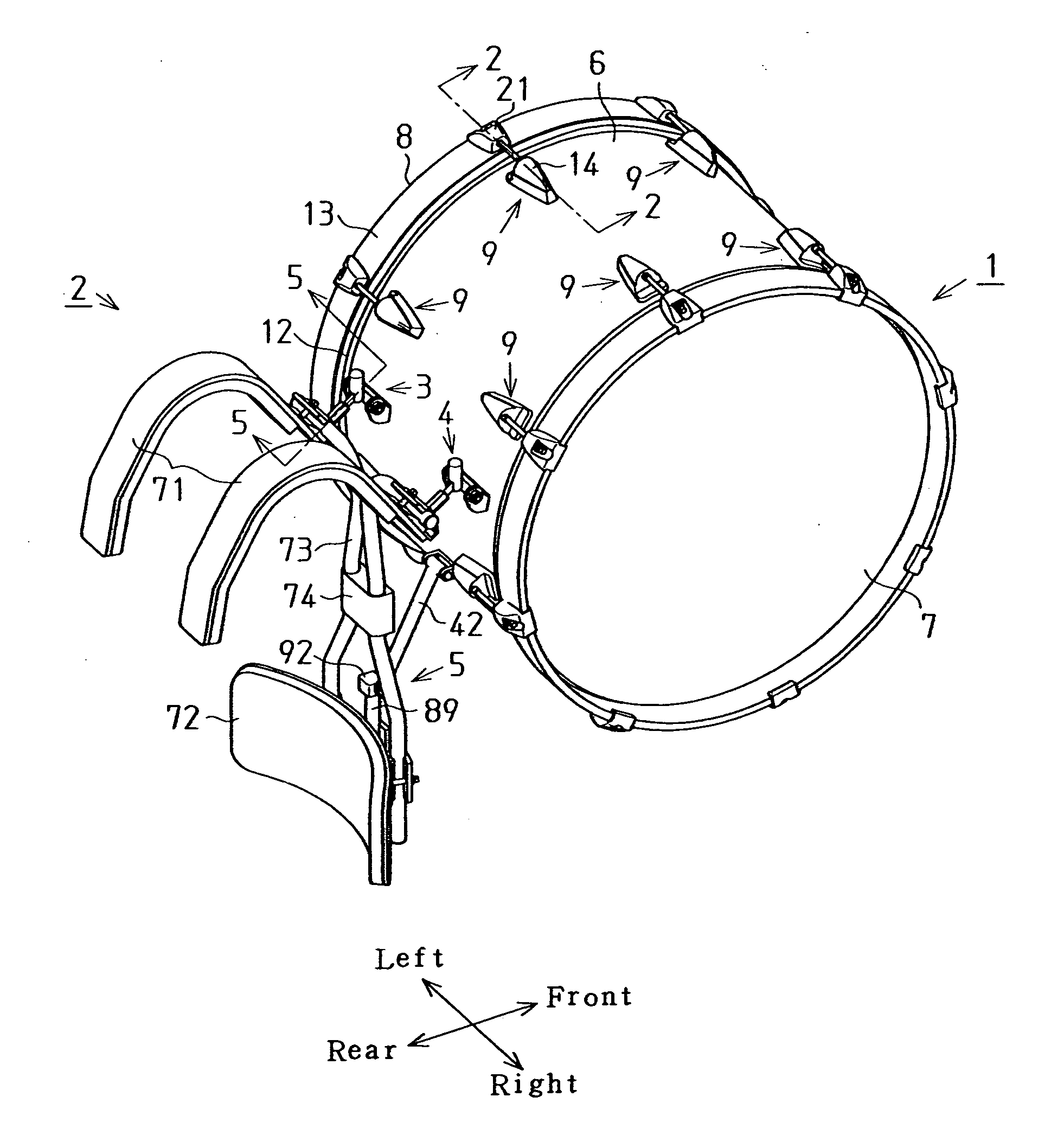 Marching bass drum supporting structure, marching bass drum, and carrier