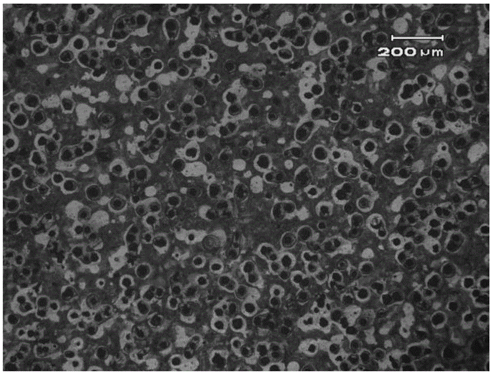 Ductile cast iron material, composition containing same and production method of bearing saddle and ductile cast iron