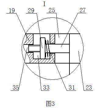 Removing device for beverage bottle having high bottle cap of beverage filling machine