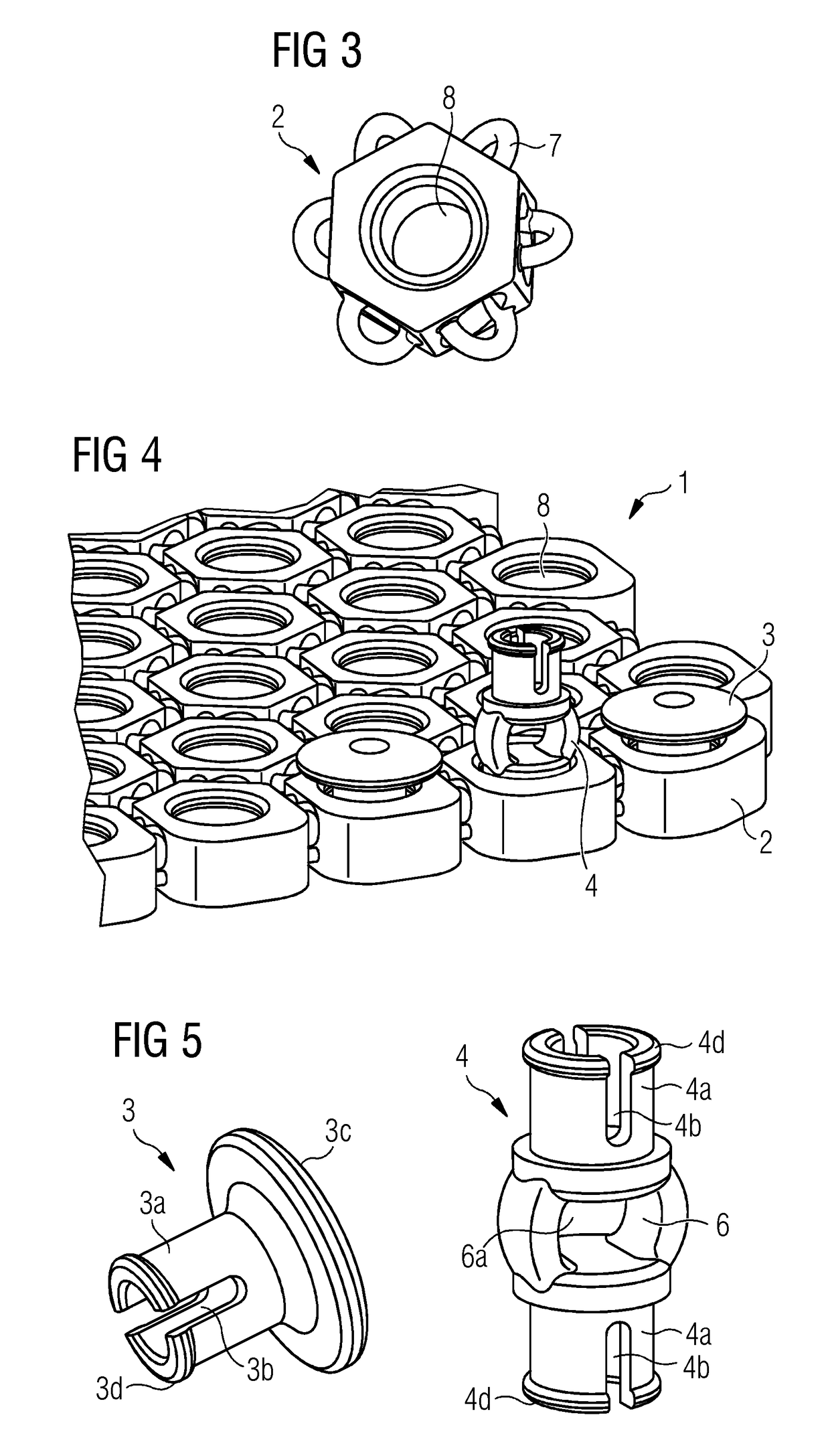 Magnetic resonance coil arrangement with adaptive coil spacing layer