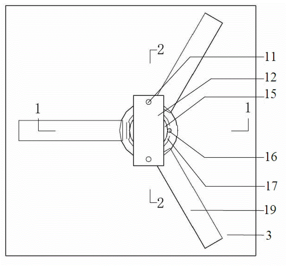 Auxiliary device for binding reinforcements of reinforced concrete beam and application thereof