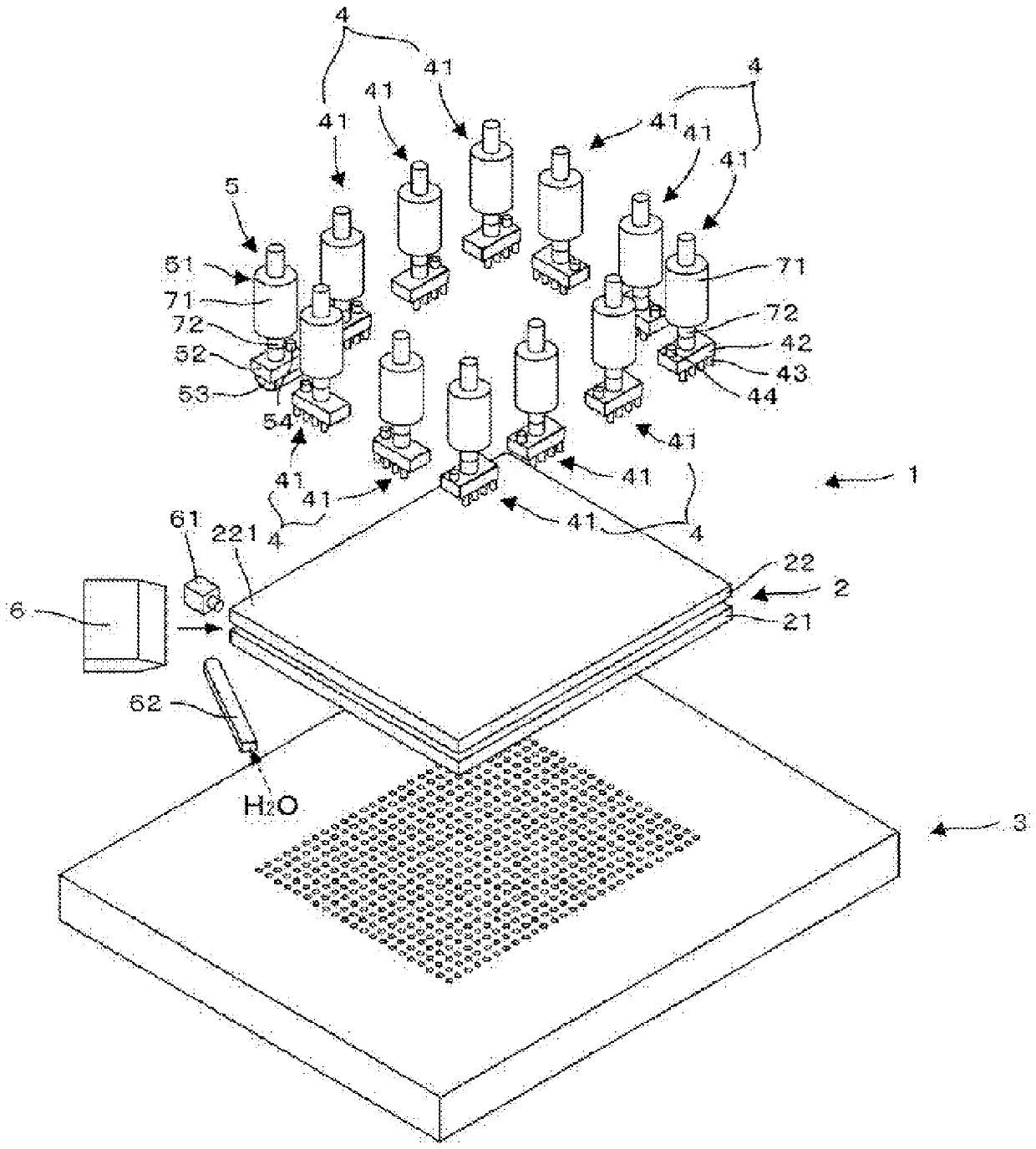 Substrate separation apparatus for stacked body