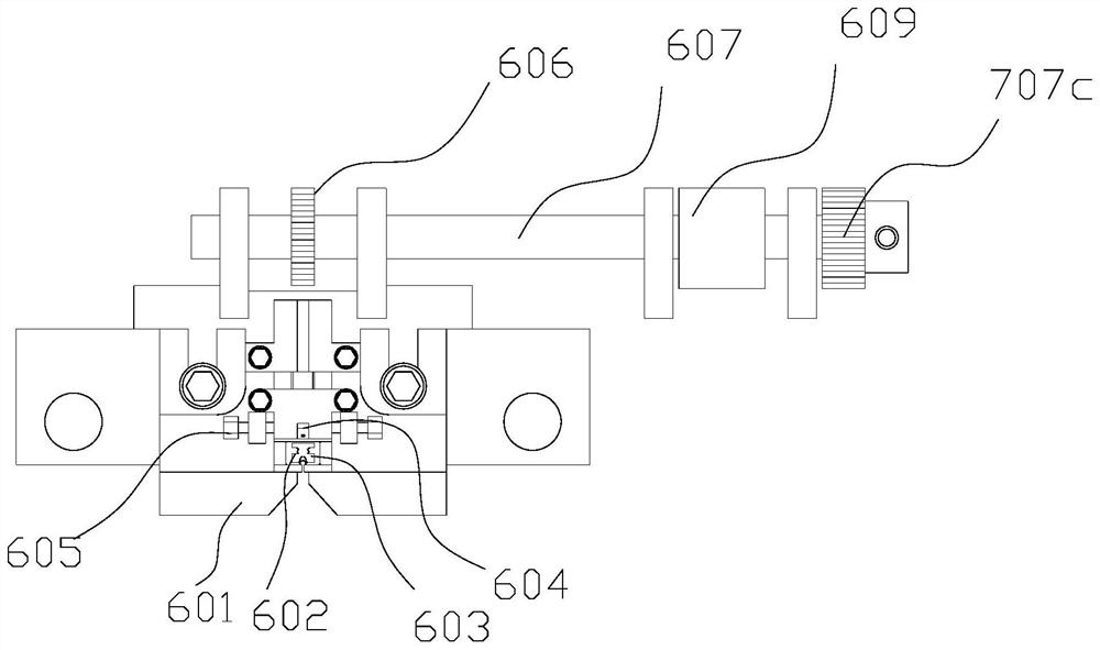 Continuous production forming equipment for zipper teeth