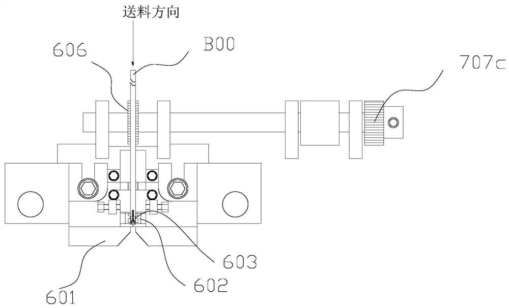 Continuous production forming equipment for zipper teeth