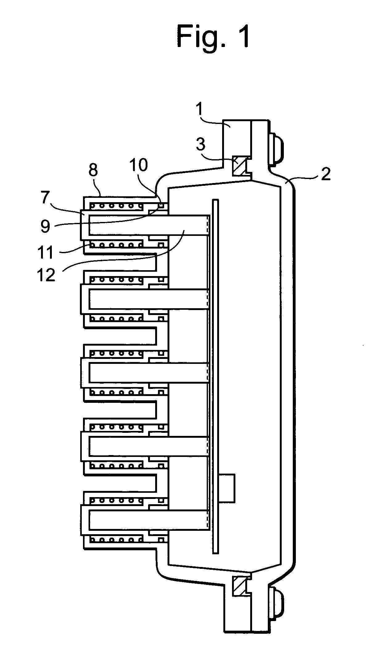 Housing structure of electronic device and heat radiation method therefor