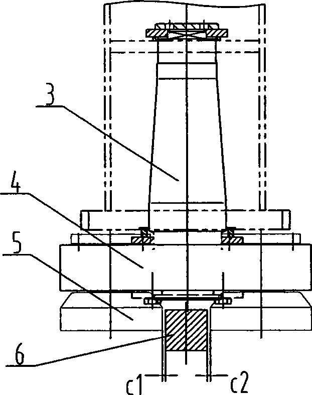 Guiding device for rotating mechanism of ring crane