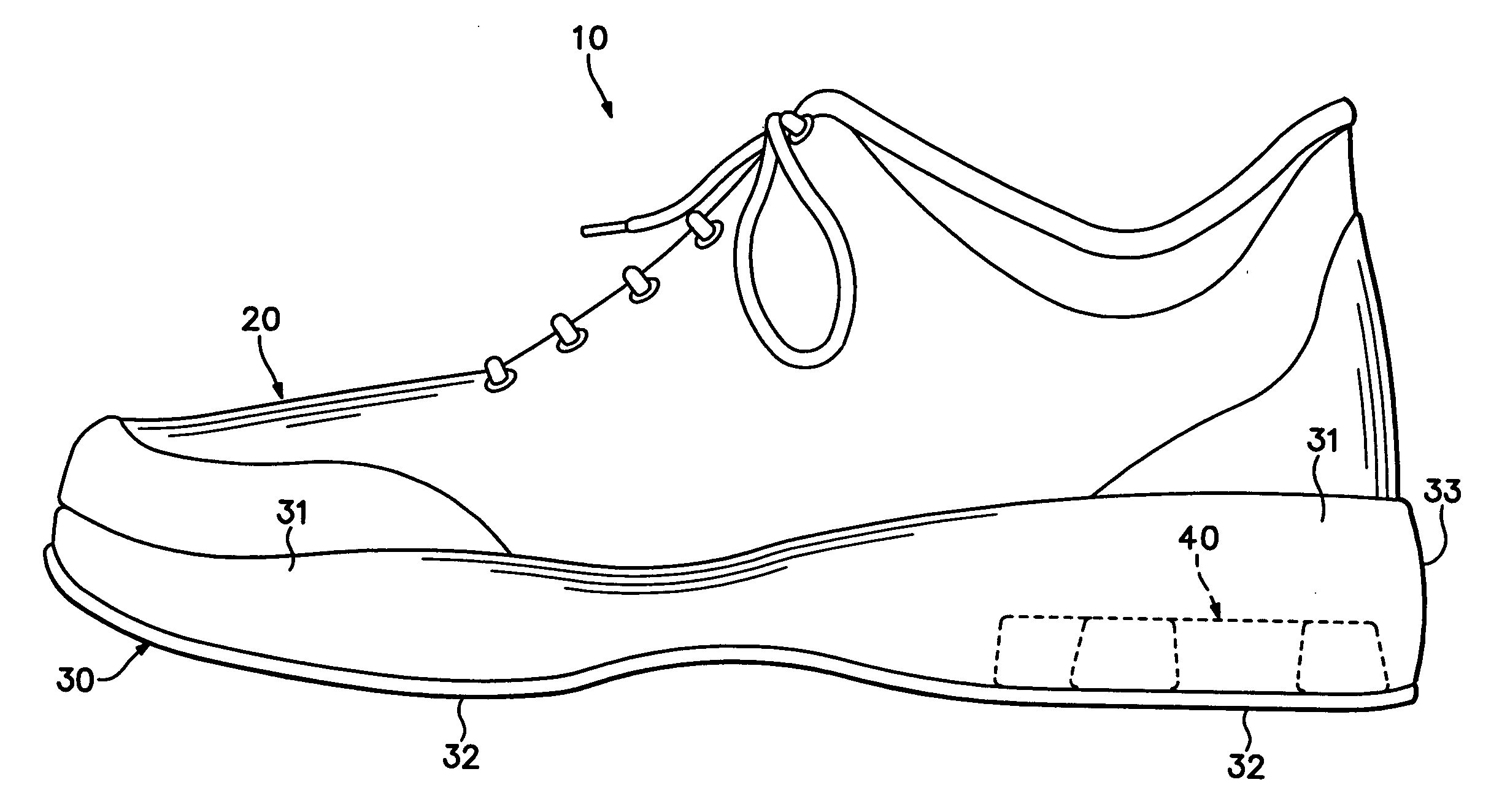 Footwear with a sole structure incorporating a lobed fluid-filled chamber