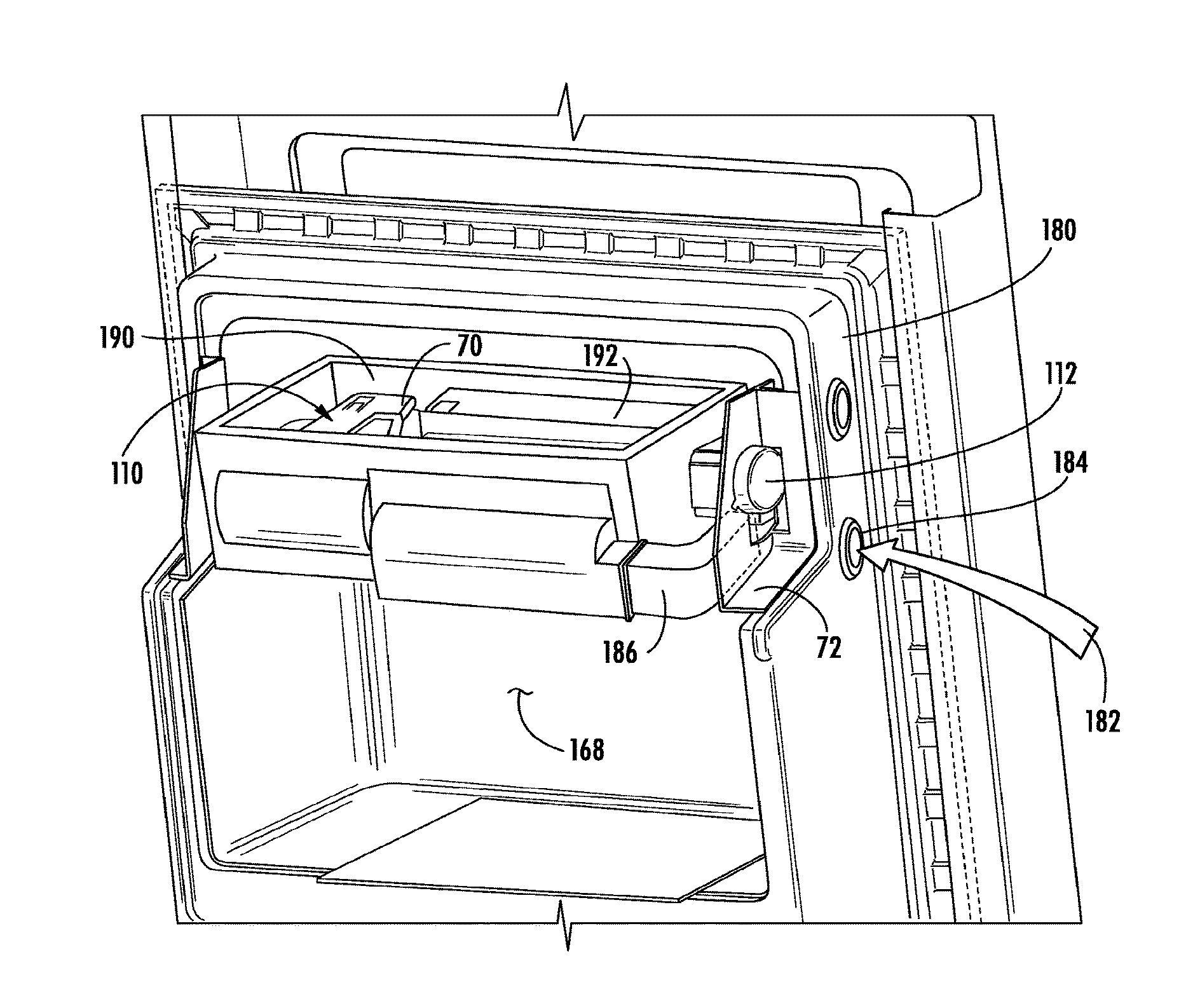 Clear ice maker