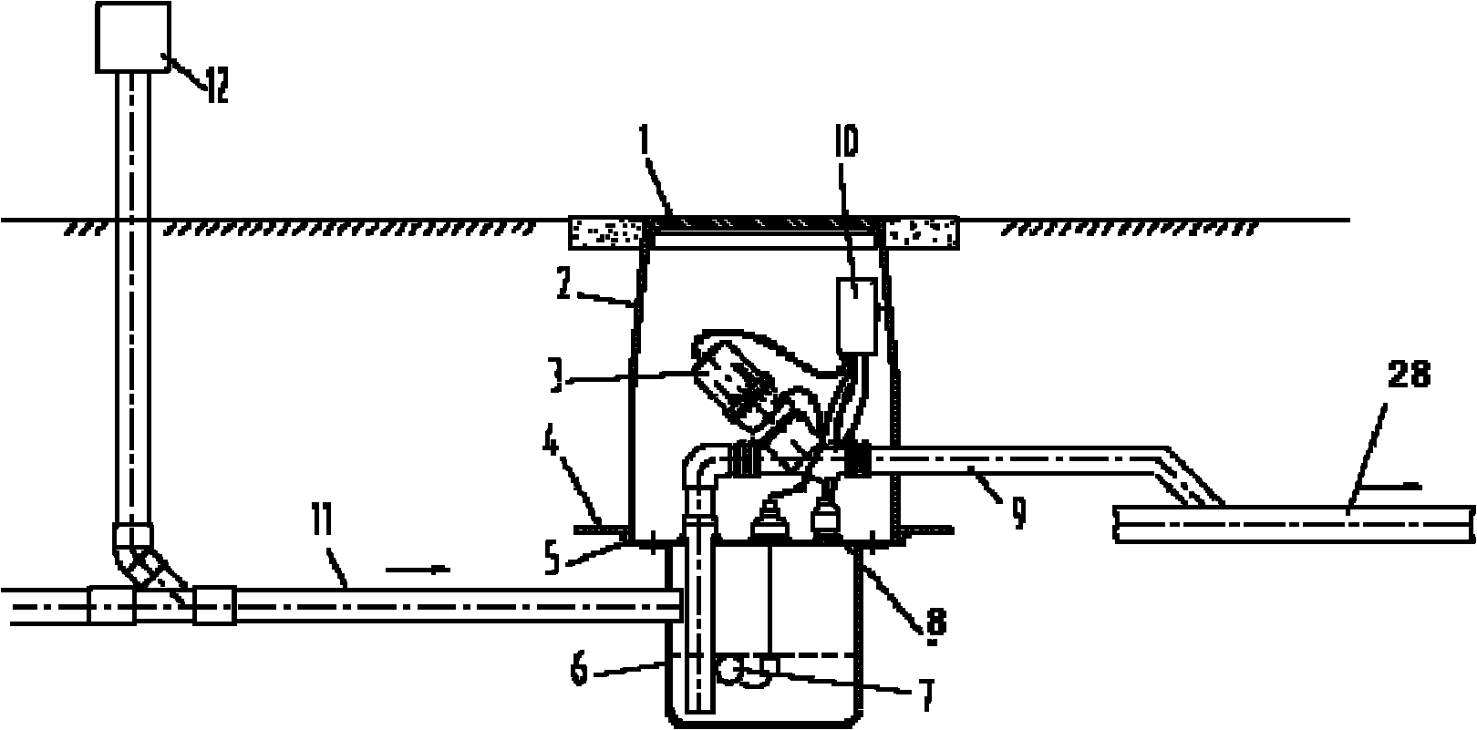 Sewage collecting and discharging device