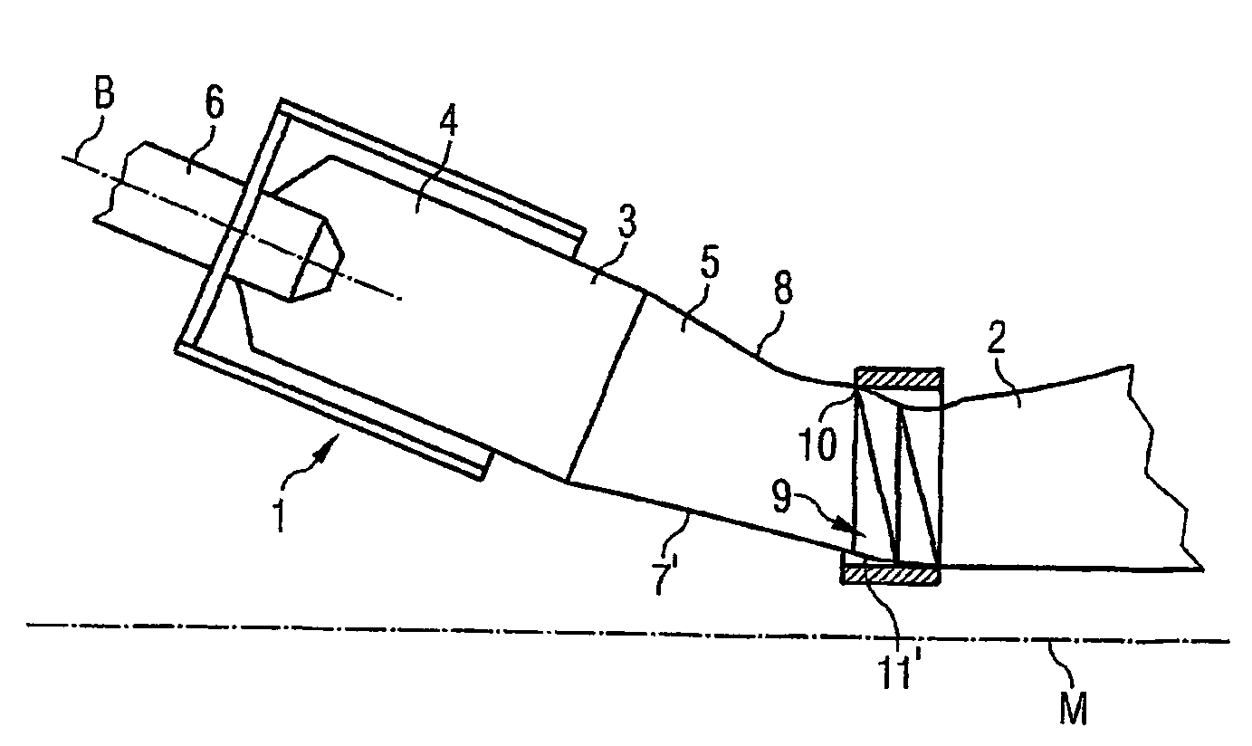 Combustion chamber intermediate part for a gas turbine