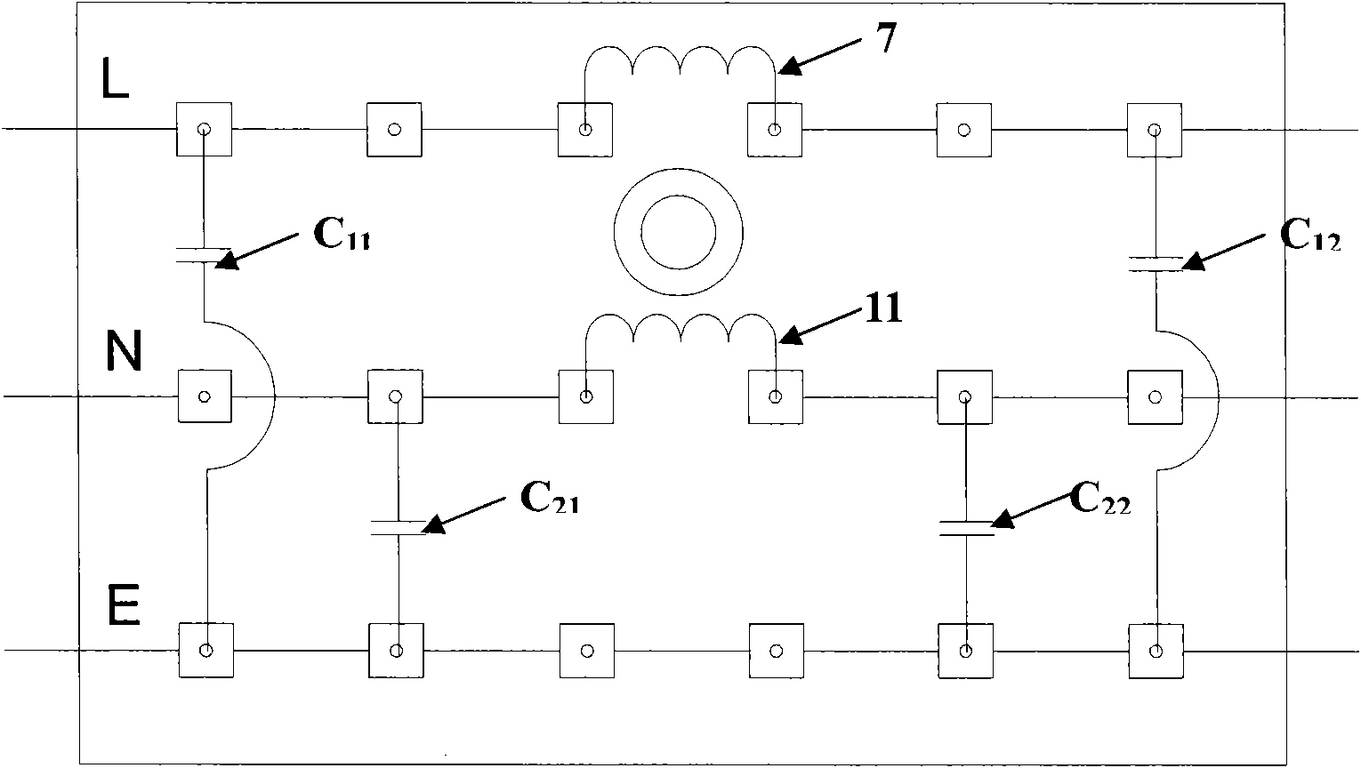 Common mode filter for inhibiting conducted electromagnetic interference