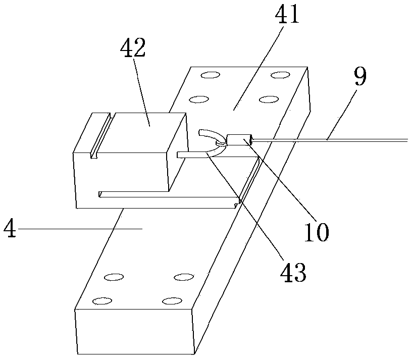 Cable cutting device for flexible cable net of cable net antenna