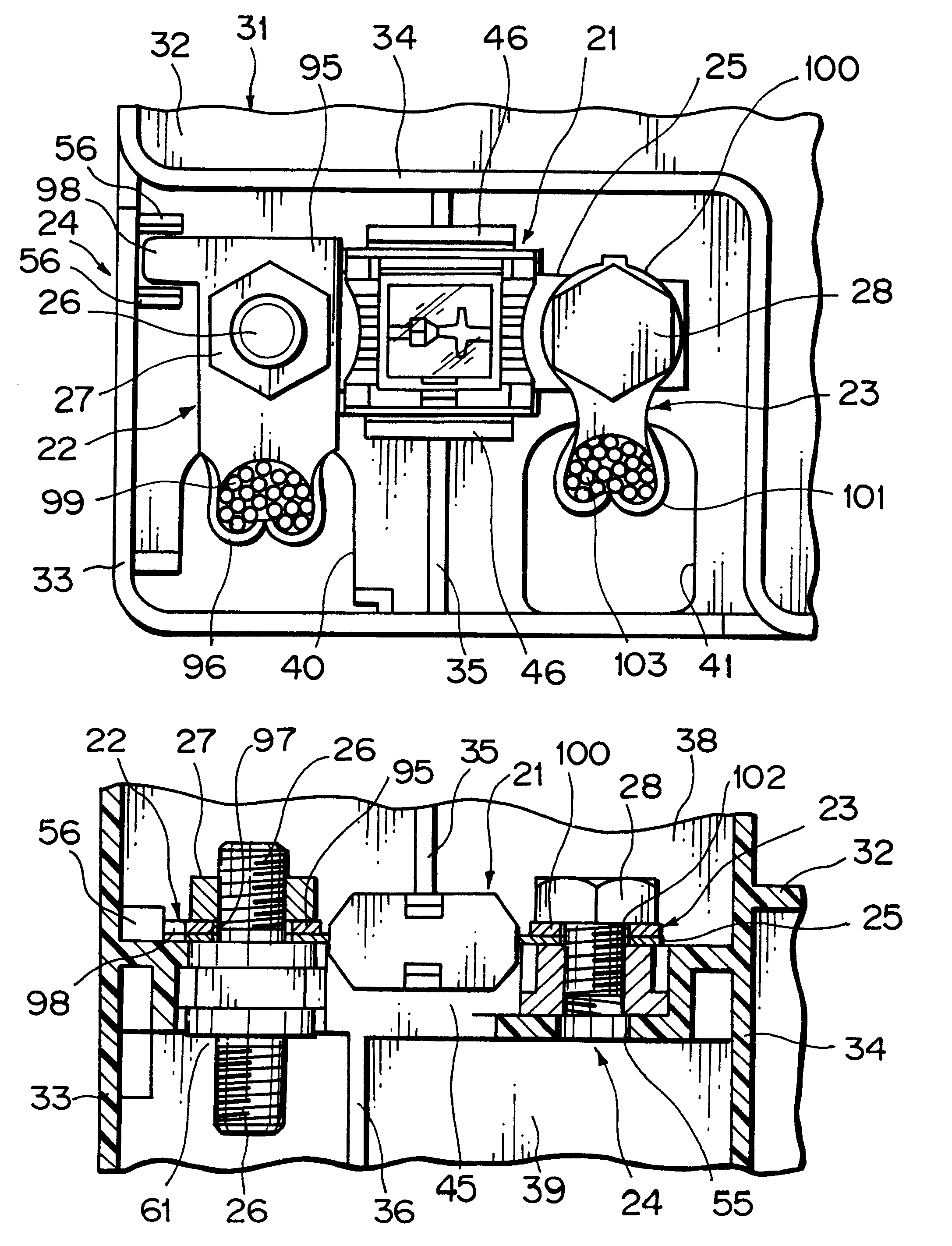 Connecting structure of a fuse link and external terminals