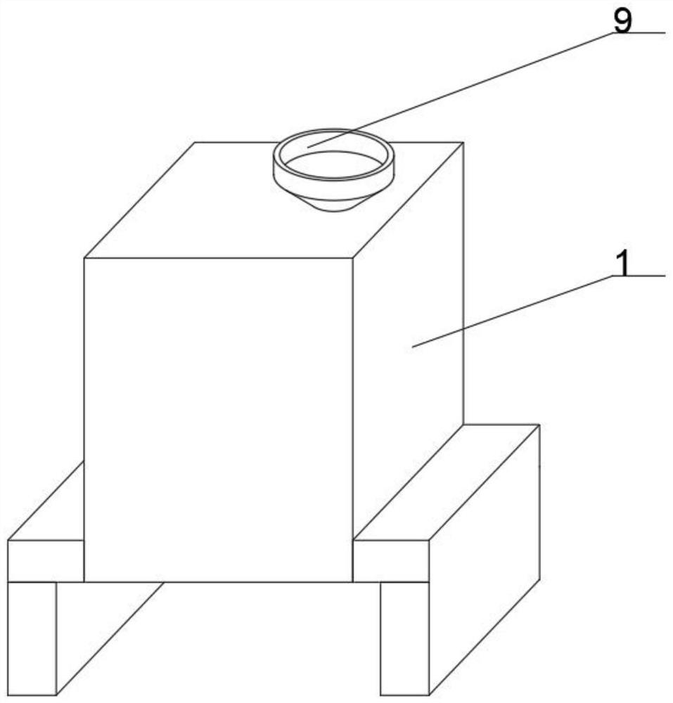 Uniform crushing device capable of collecting crushed waste and used for plastic product recycling