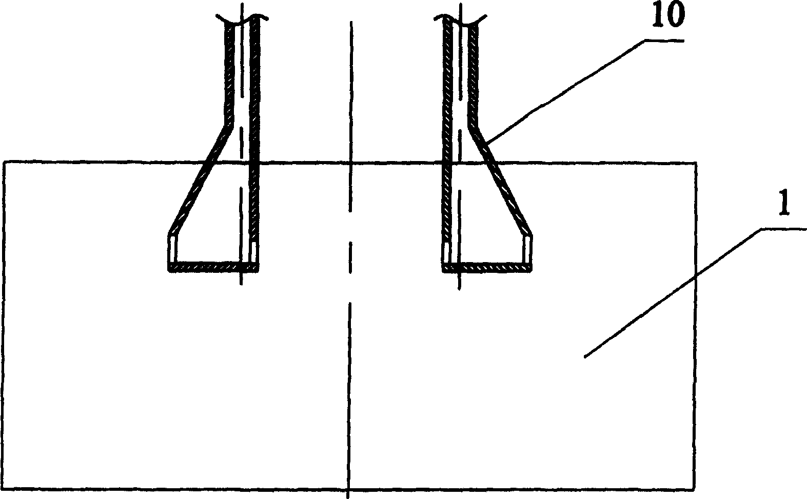 Method and device for slab continuous casting using two pouring openings