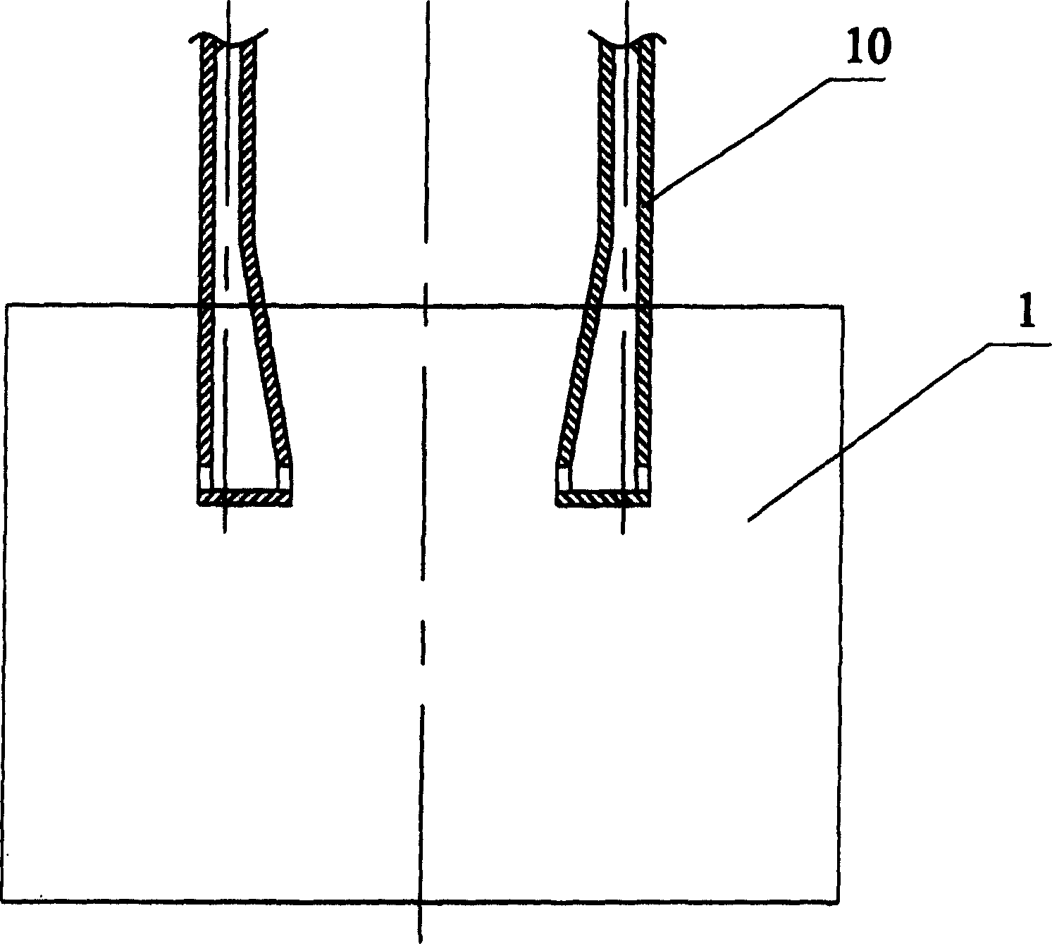 Method and device for slab continuous casting using two pouring openings