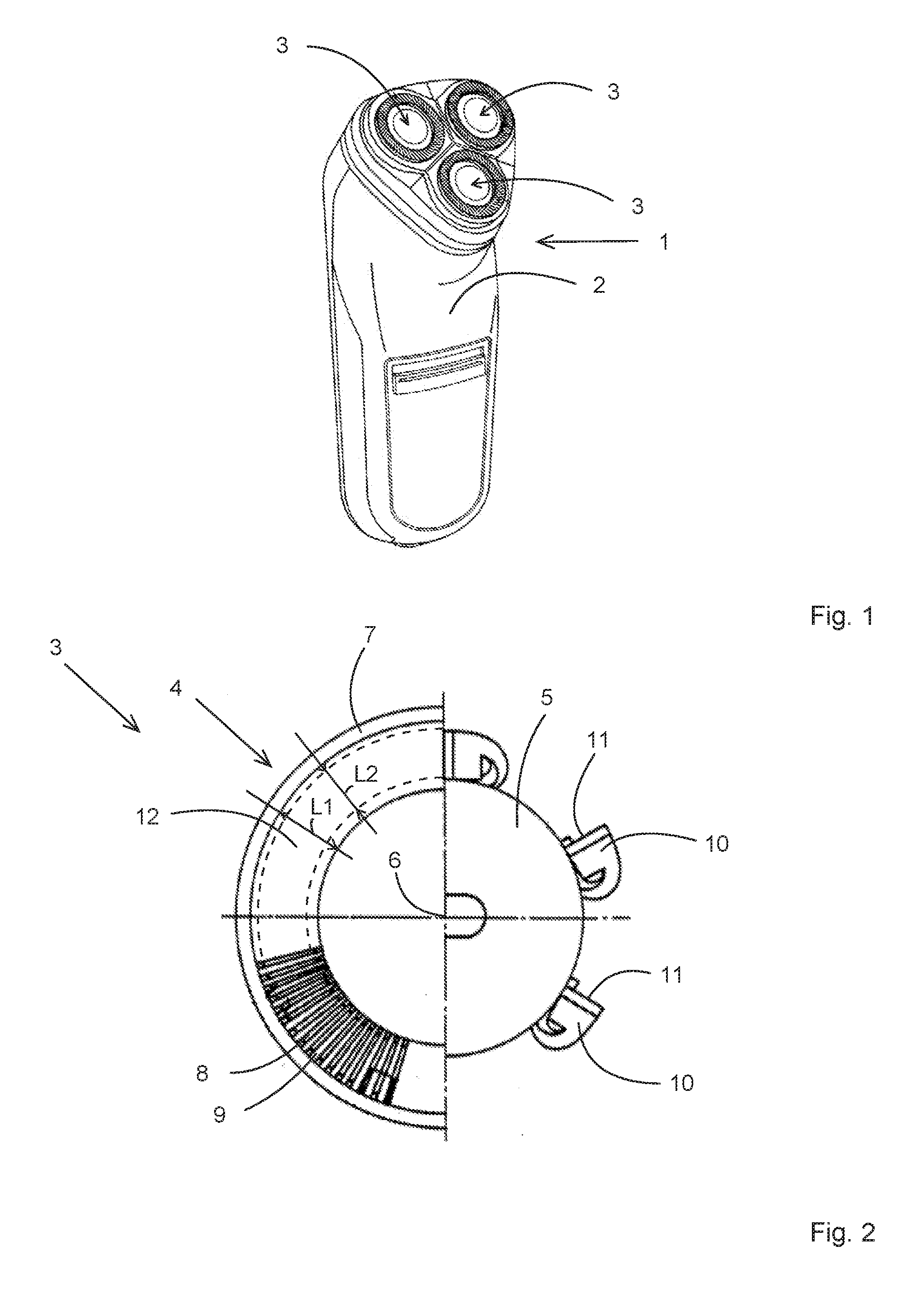 A shaving apparatus as well as a cutting unit for such a shavig apparatus