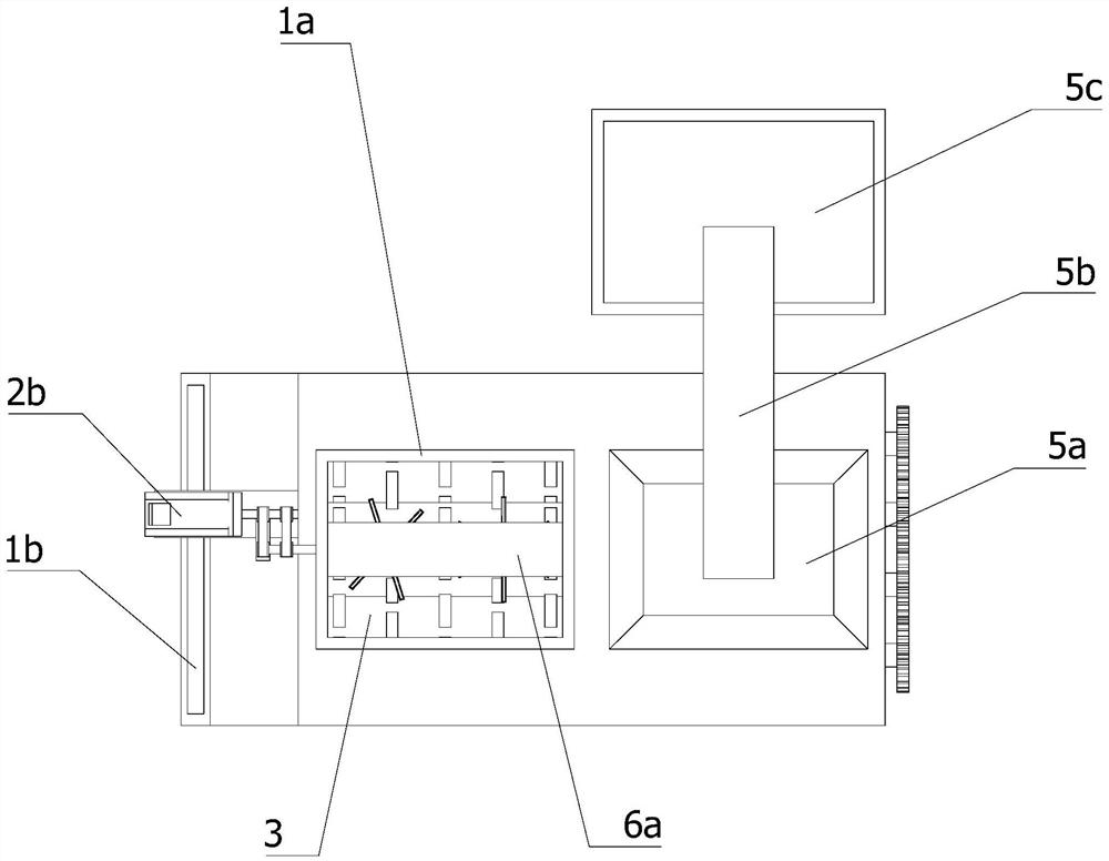 Smashing device based on straw recycling