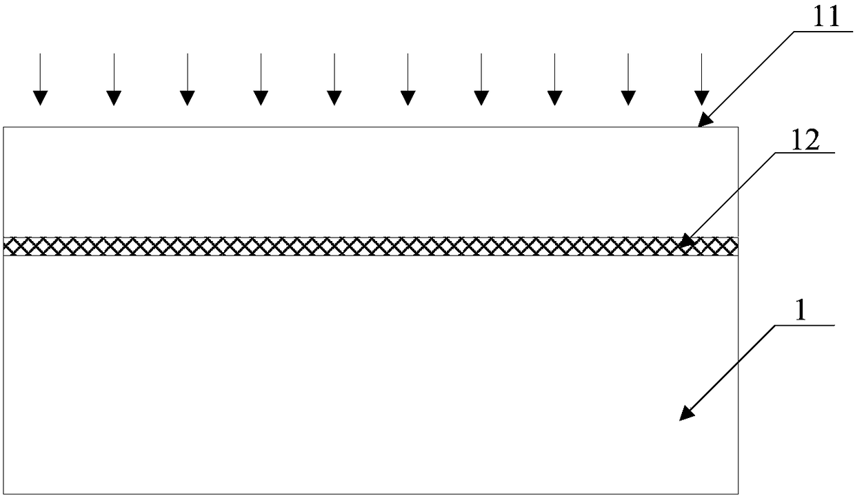 Method for preparing single crystal oxide resistive variable memory using ion implantation stripping technology