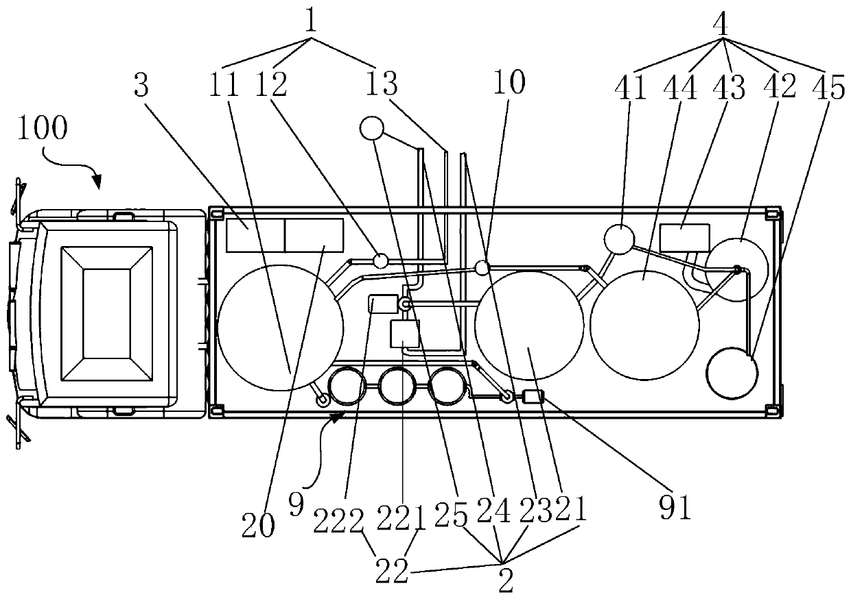 Closed vehicle-mounted integrated cleaning device for cleaning petrol station oil storage tank