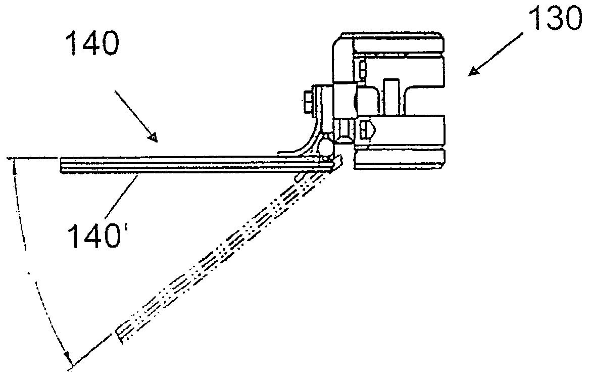 Slat conveyor for extraction systems and transport plates therefor