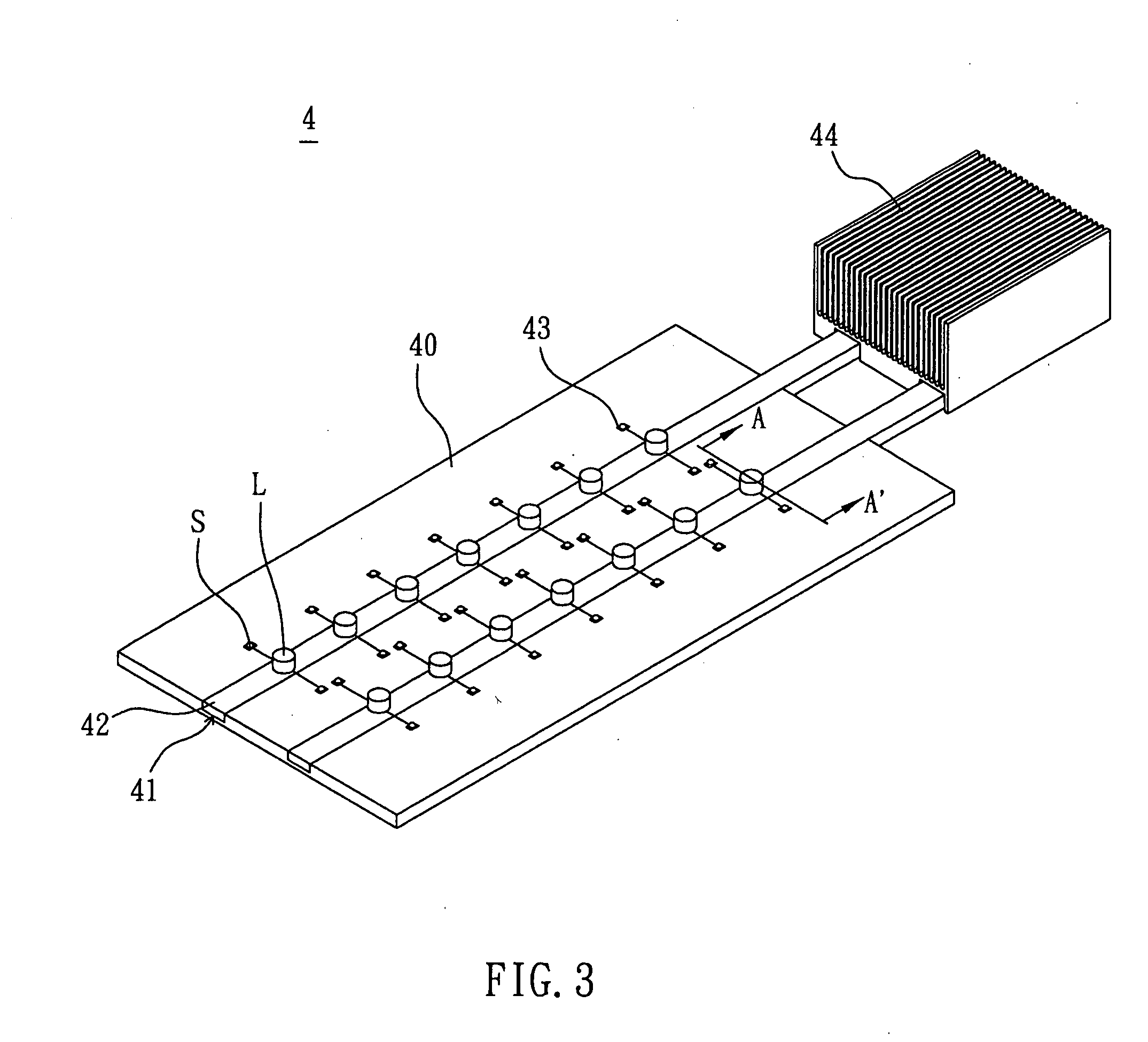 Light-emitting heat-dissipating device and manufacturing method thereof