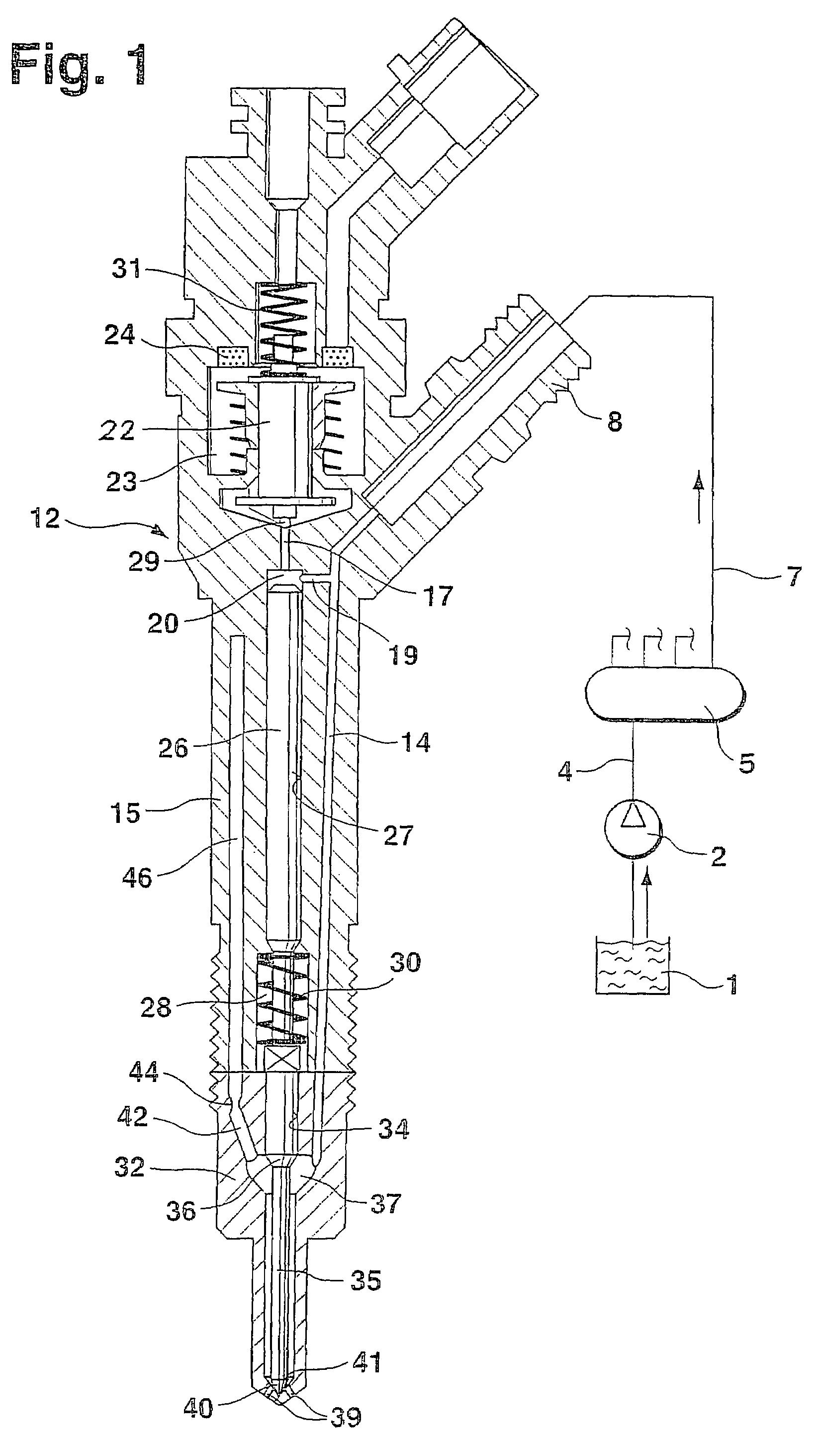 Fuel injection valve for internal combustion engines with damping chamber reducing pressure oscillations