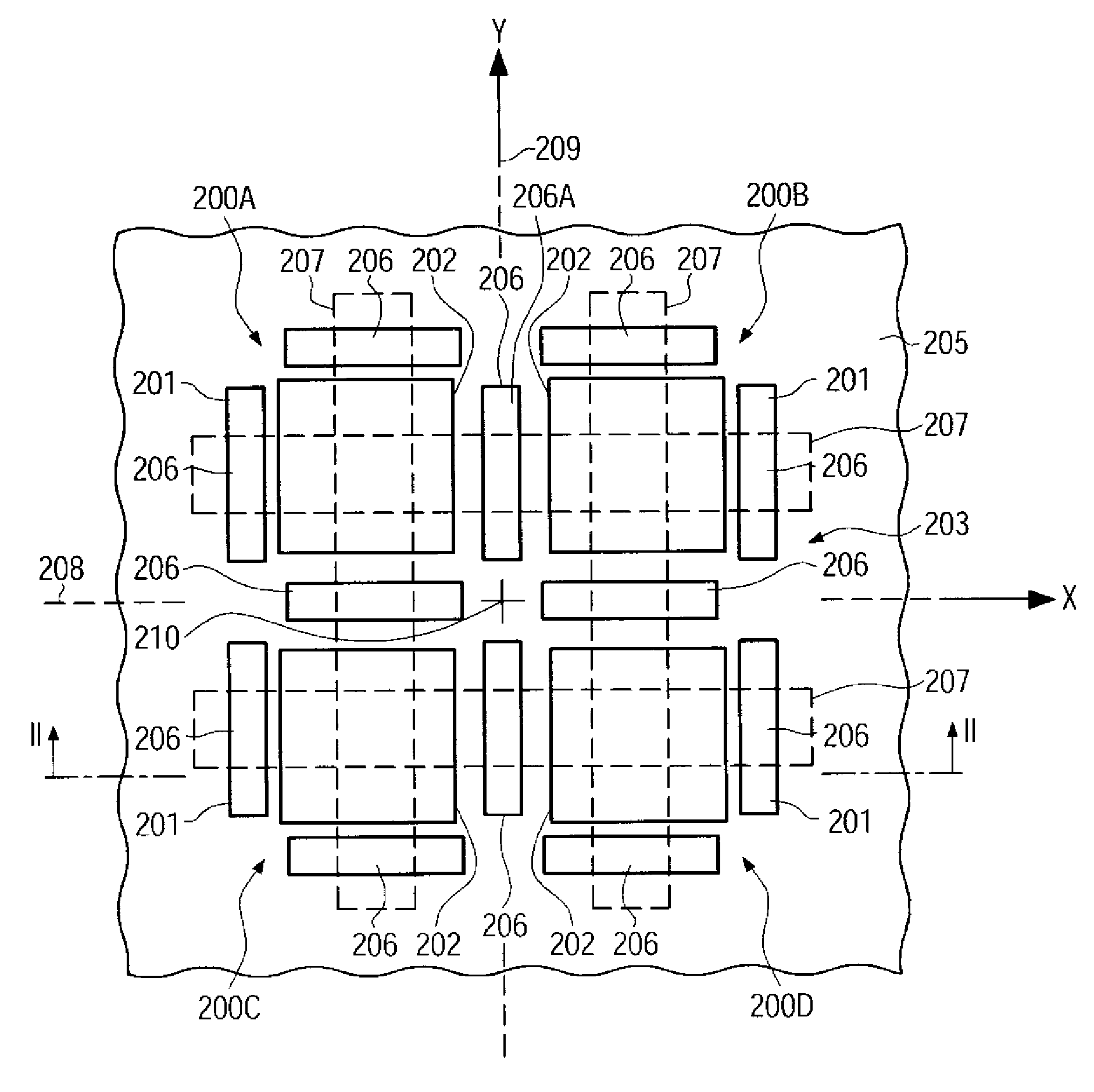 Structure and method for determining an overlay accuracy