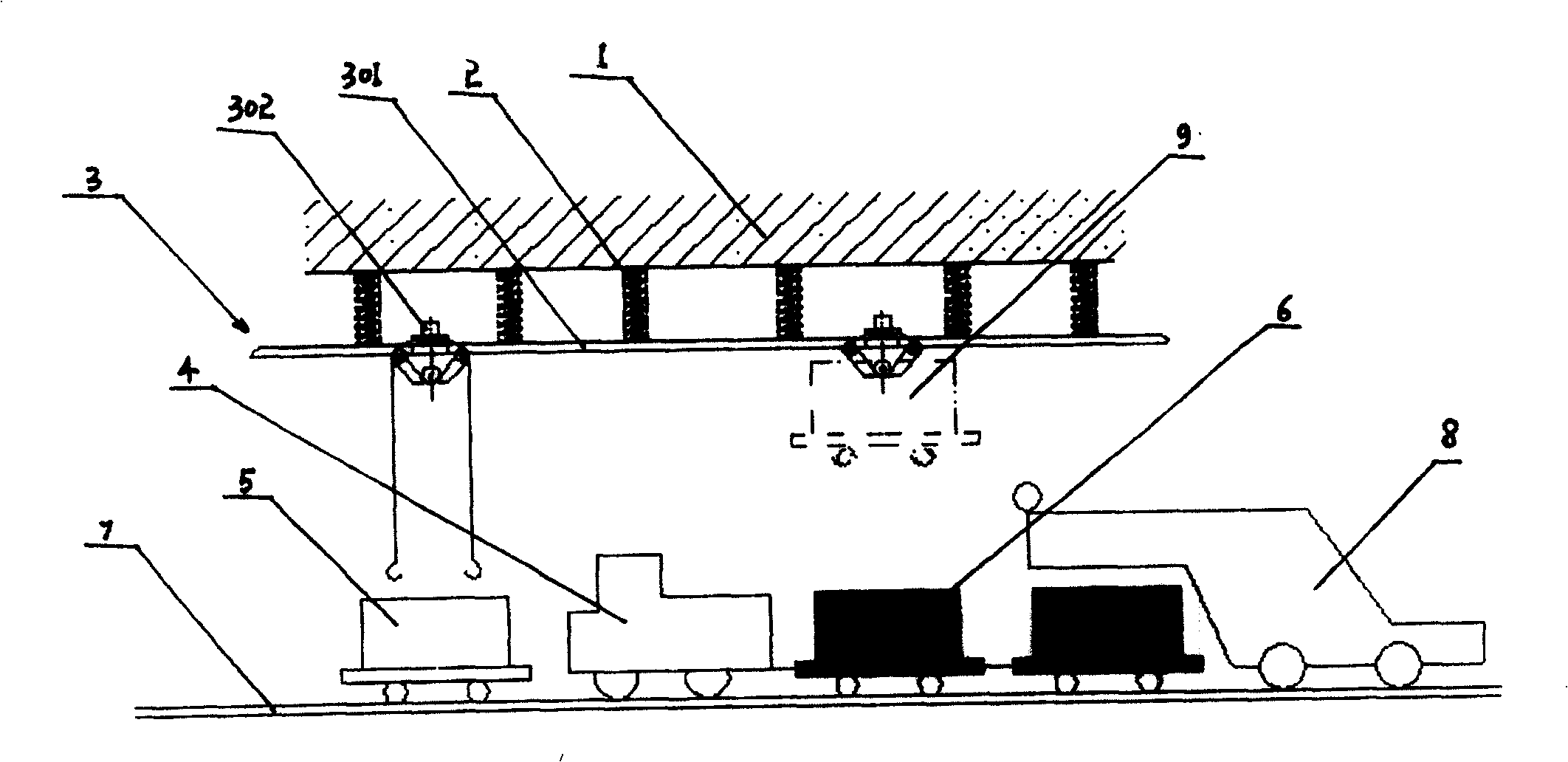 Stereo operation fast fragments discharging method in mine drifting