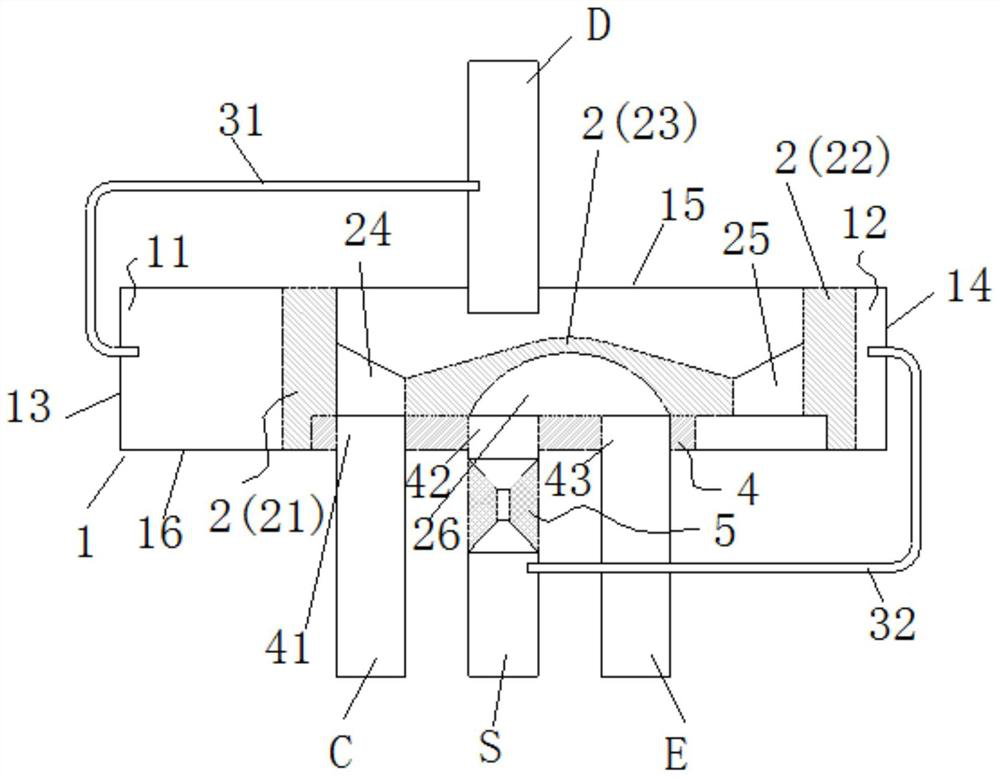 Differential pressure driving type four-way valve and refrigerating system