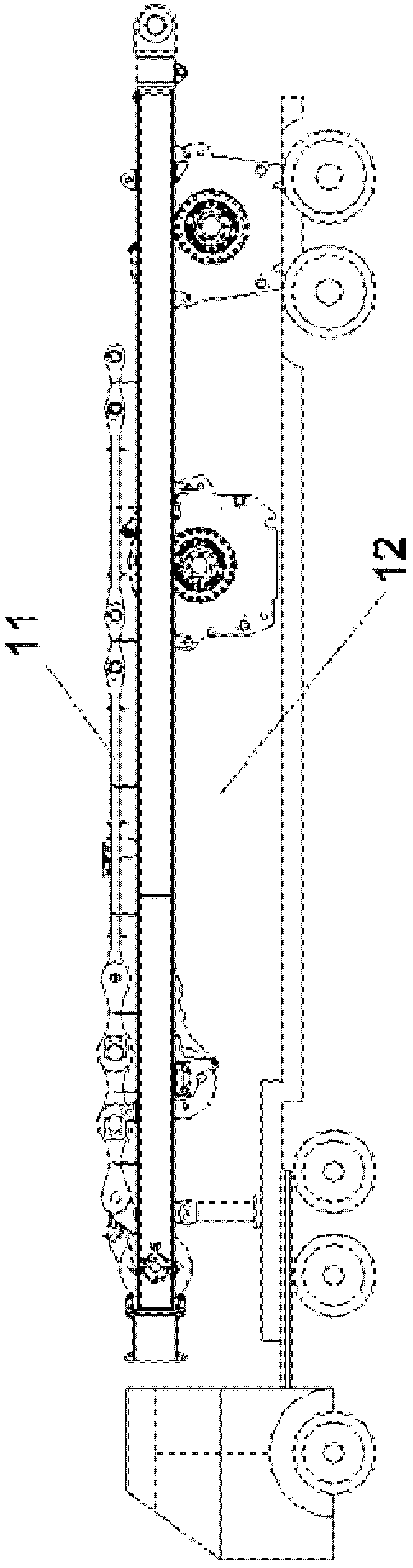 Main amplitude mast of crawler crane and crane comprising mast
